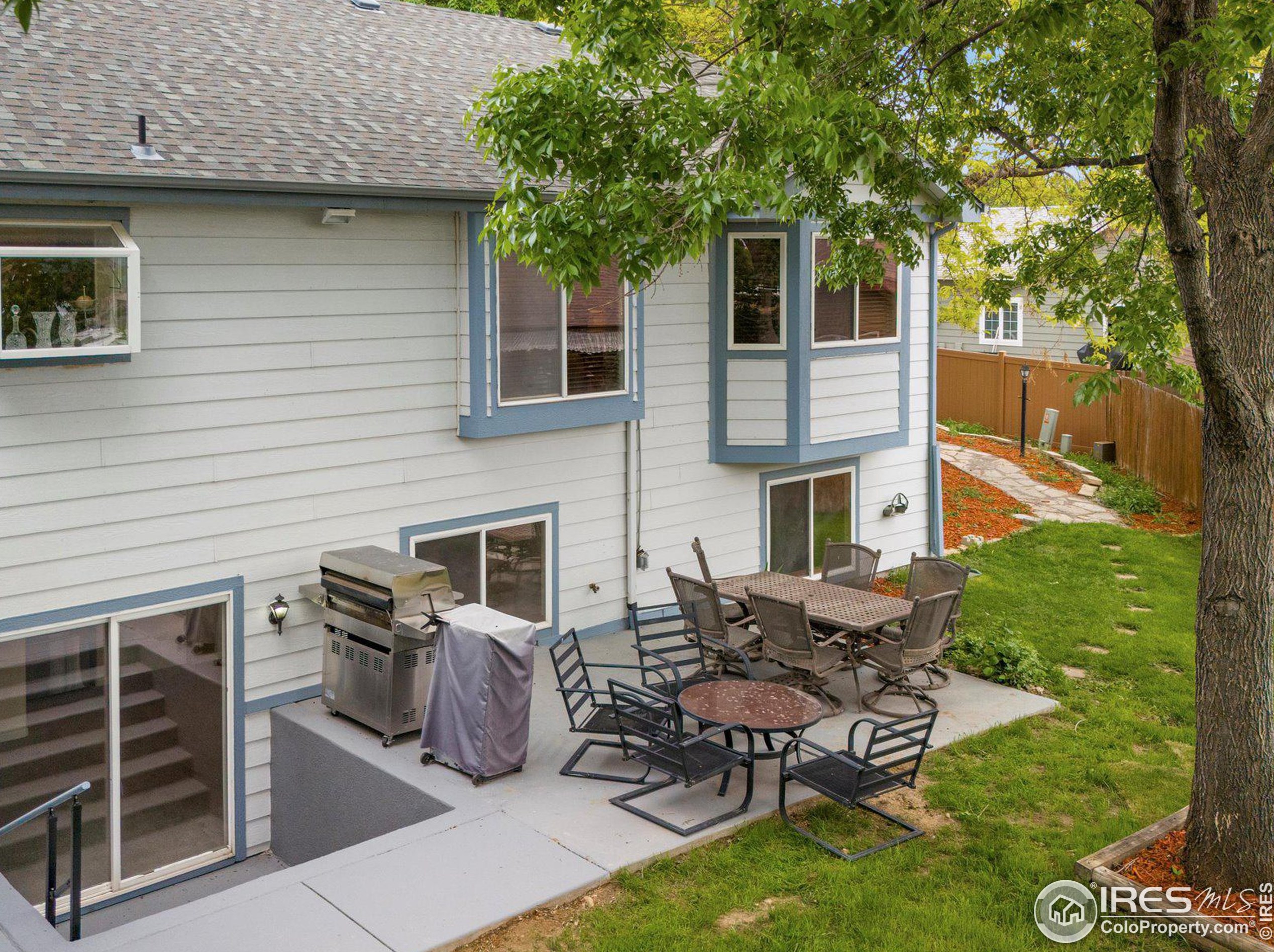 1130 Country Acres Dr, Loveland CO 80534-8470 exterior