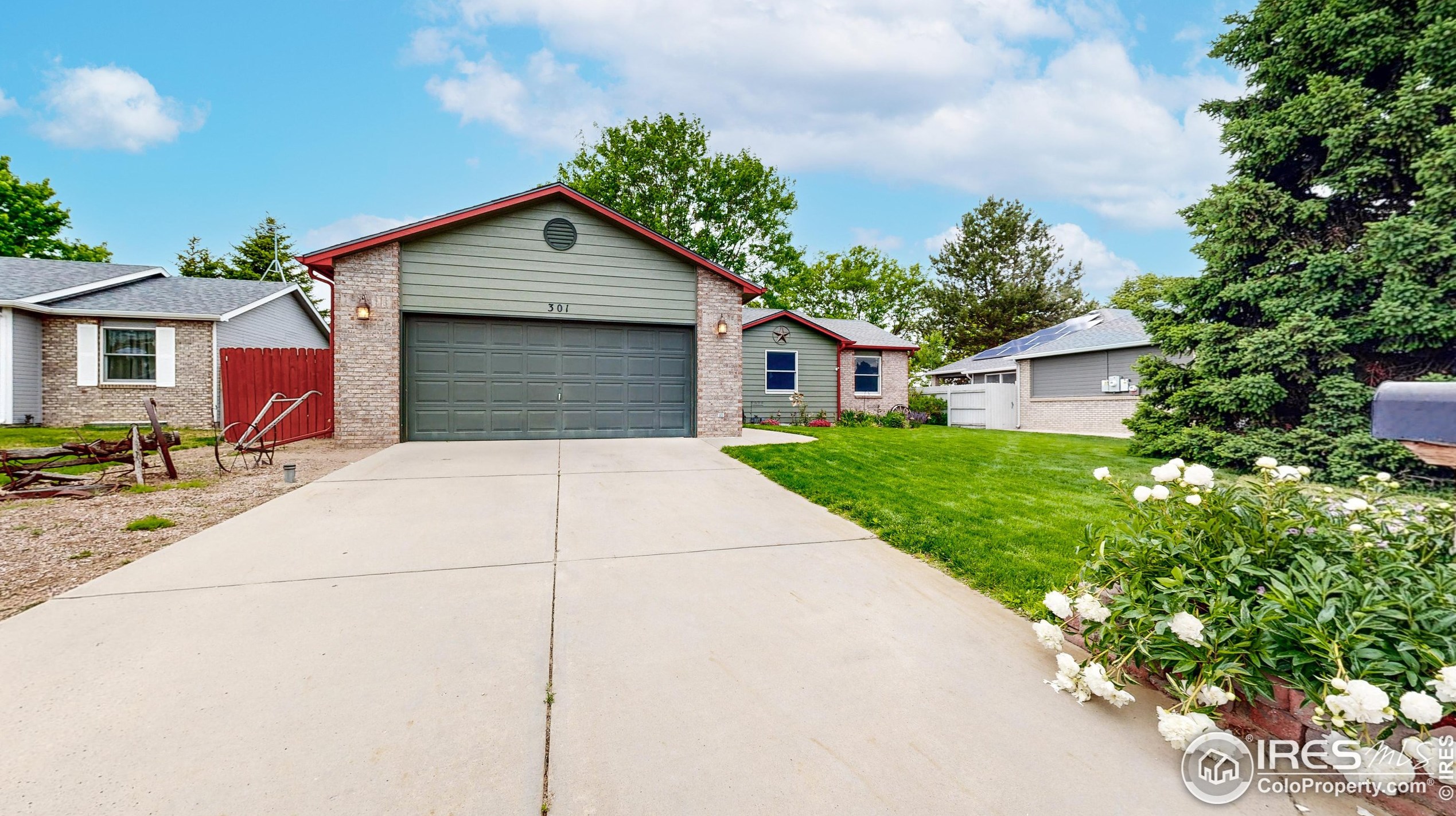 301 44th Avenue Ct, Greeley CO 80634-1091 exterior