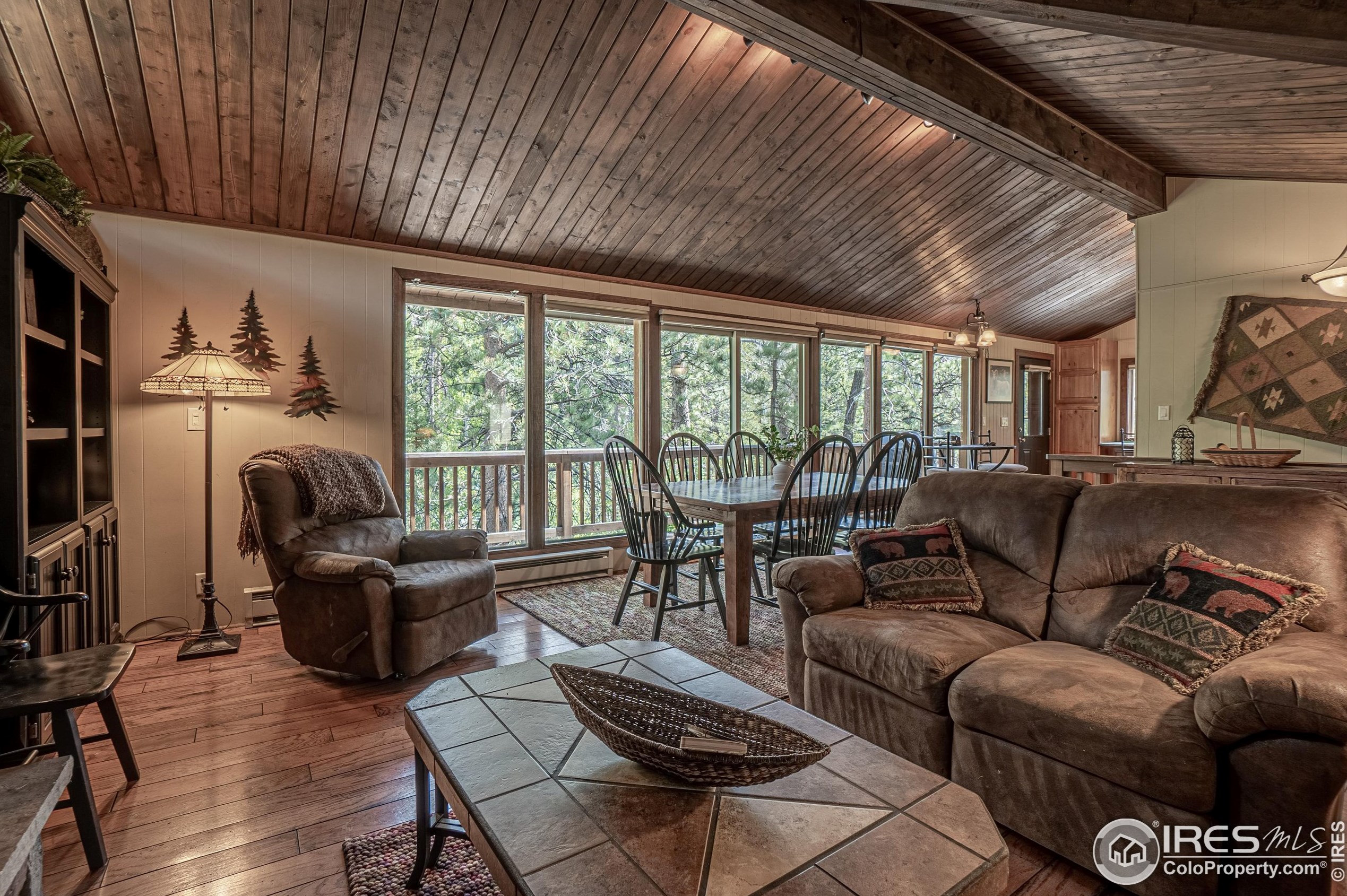 348 Crown Pt Dr, Bellvue CO 80512-9411 exterior