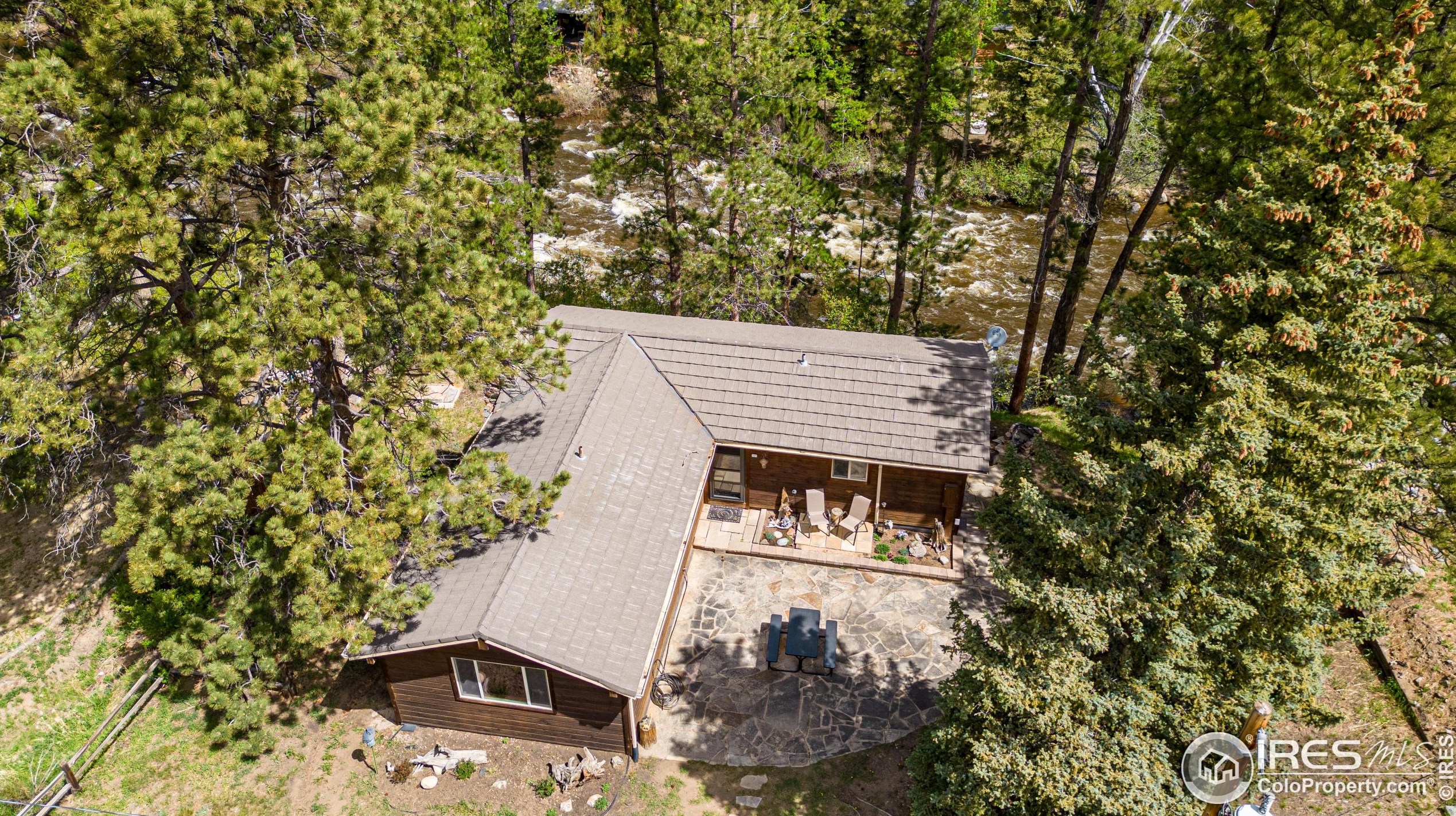 348 Crown Pt Dr, Bellvue CO 80512-9411 exterior