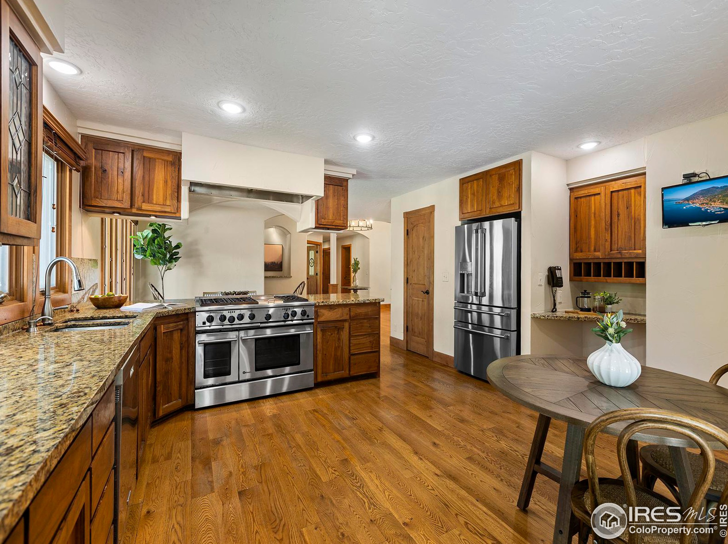 5223 Paradise Ln, Fort Collins CO  80526-4324 exterior