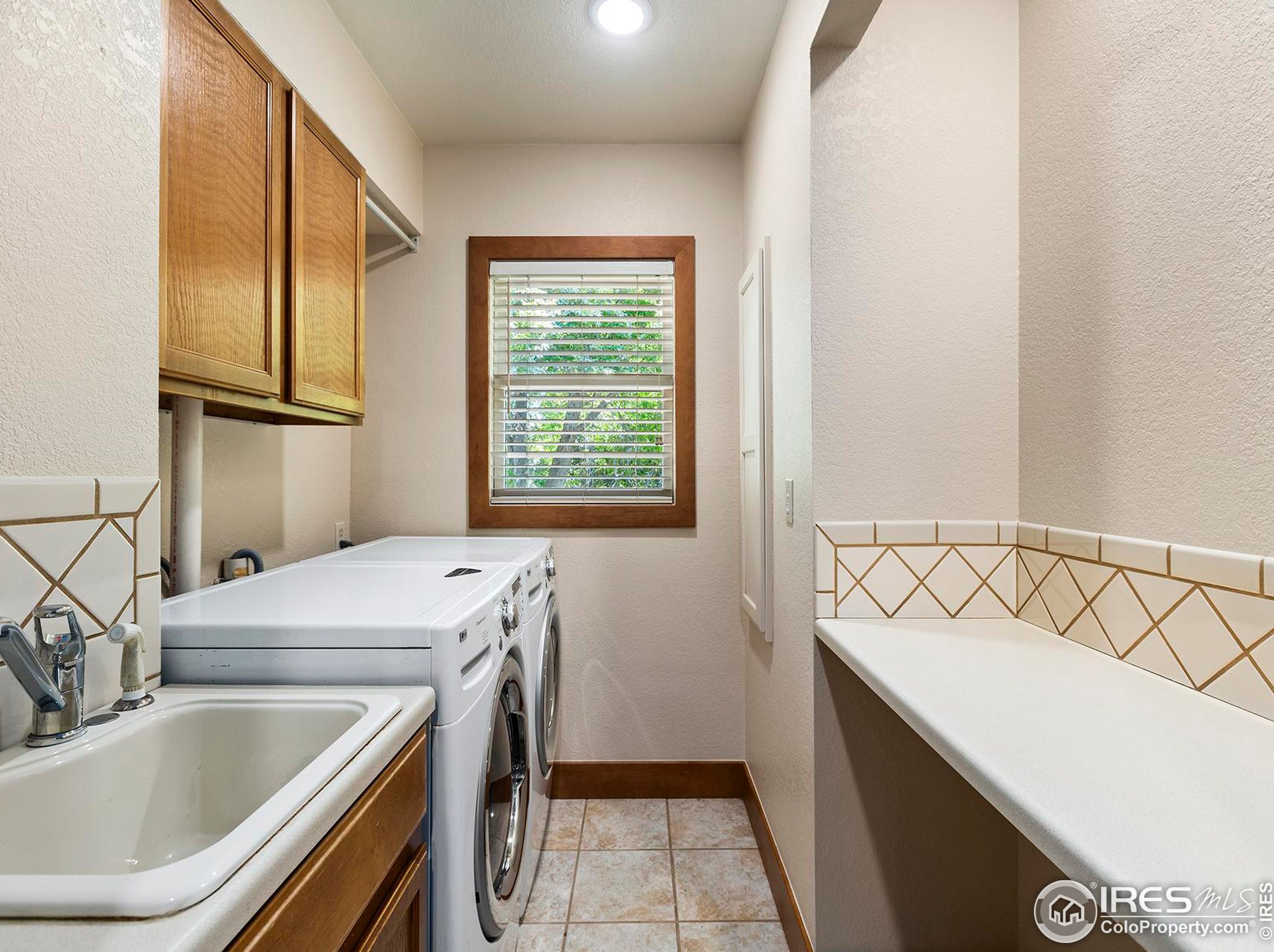 5223 Paradise Ln, Fort Collins CO  80526-4324 exterior