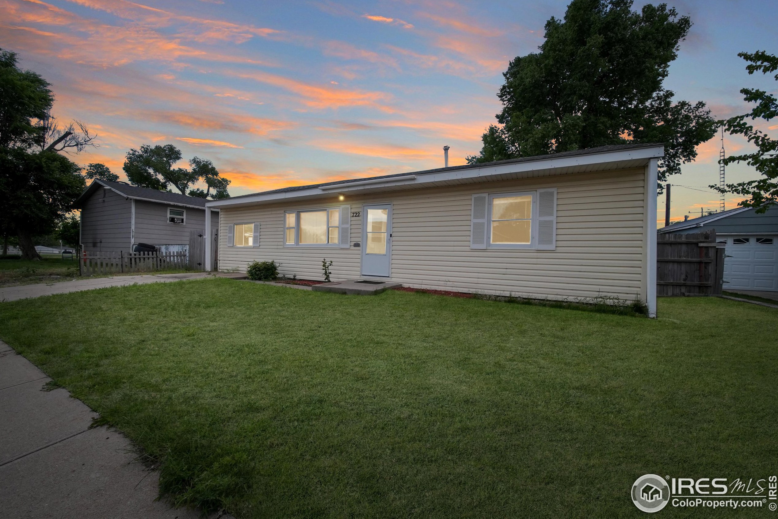 722 Old Fort Pl, Fort Morgan, CO 80701-3273
