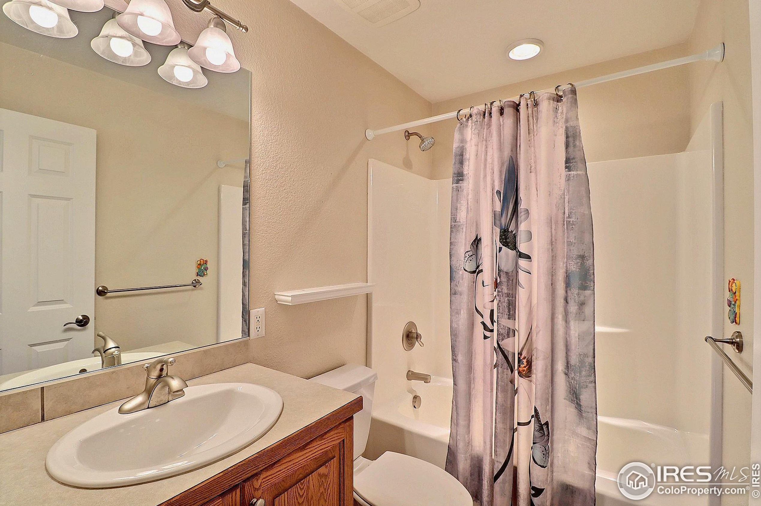 1615 69 Ave, Greeley CO 80634-7919 exterior