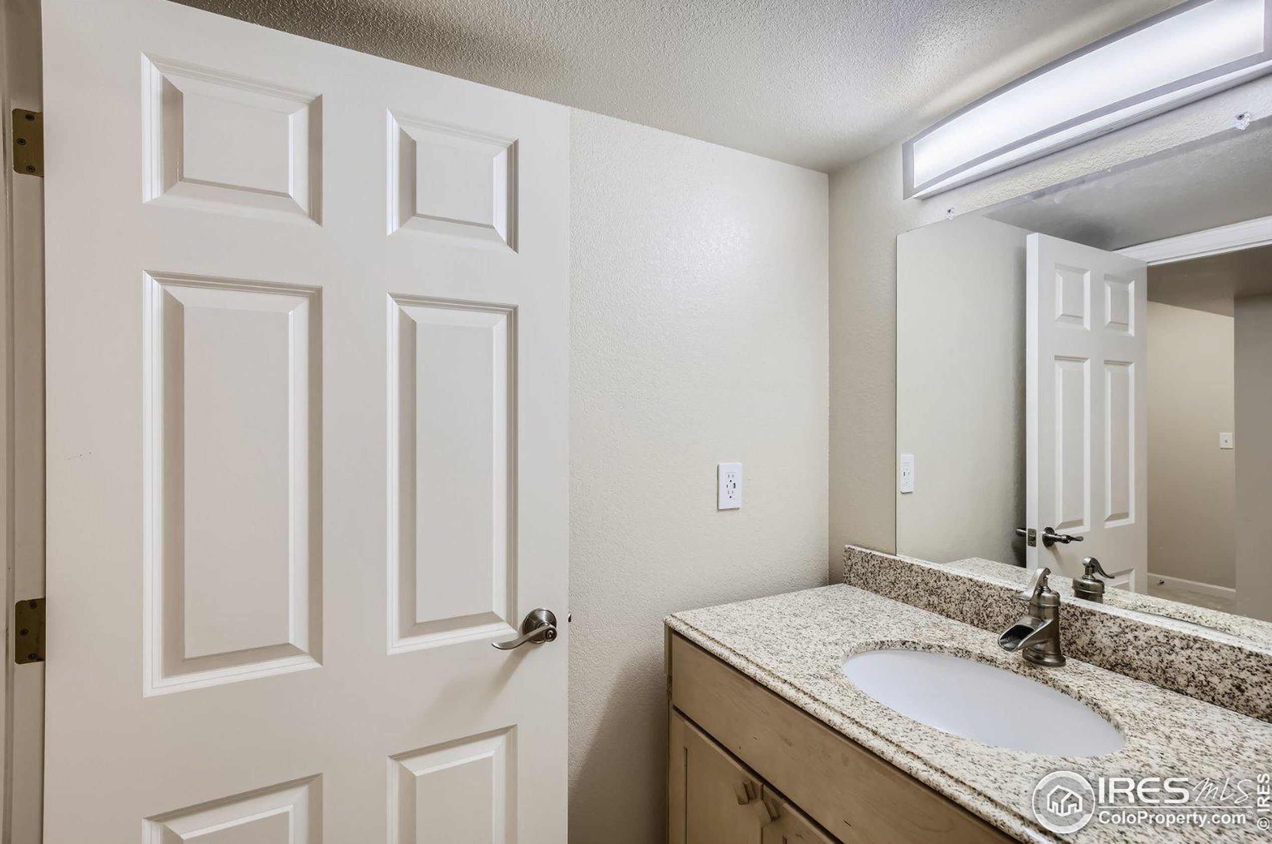 1737 Waterford Ln, Fort Collins CO 80525-2959 exterior