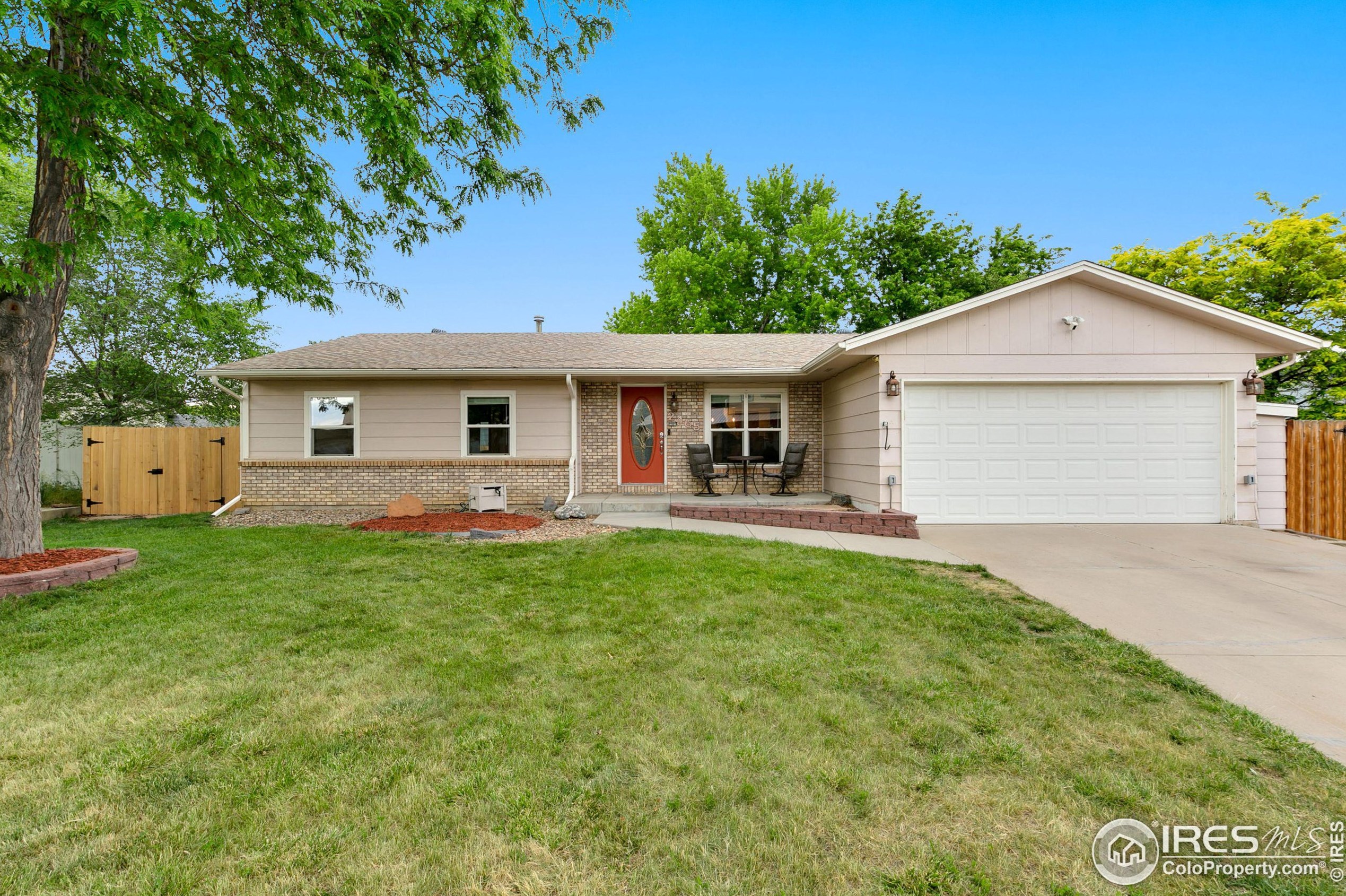 2465 Dawn Ct, Loveland, CO 80537-6168