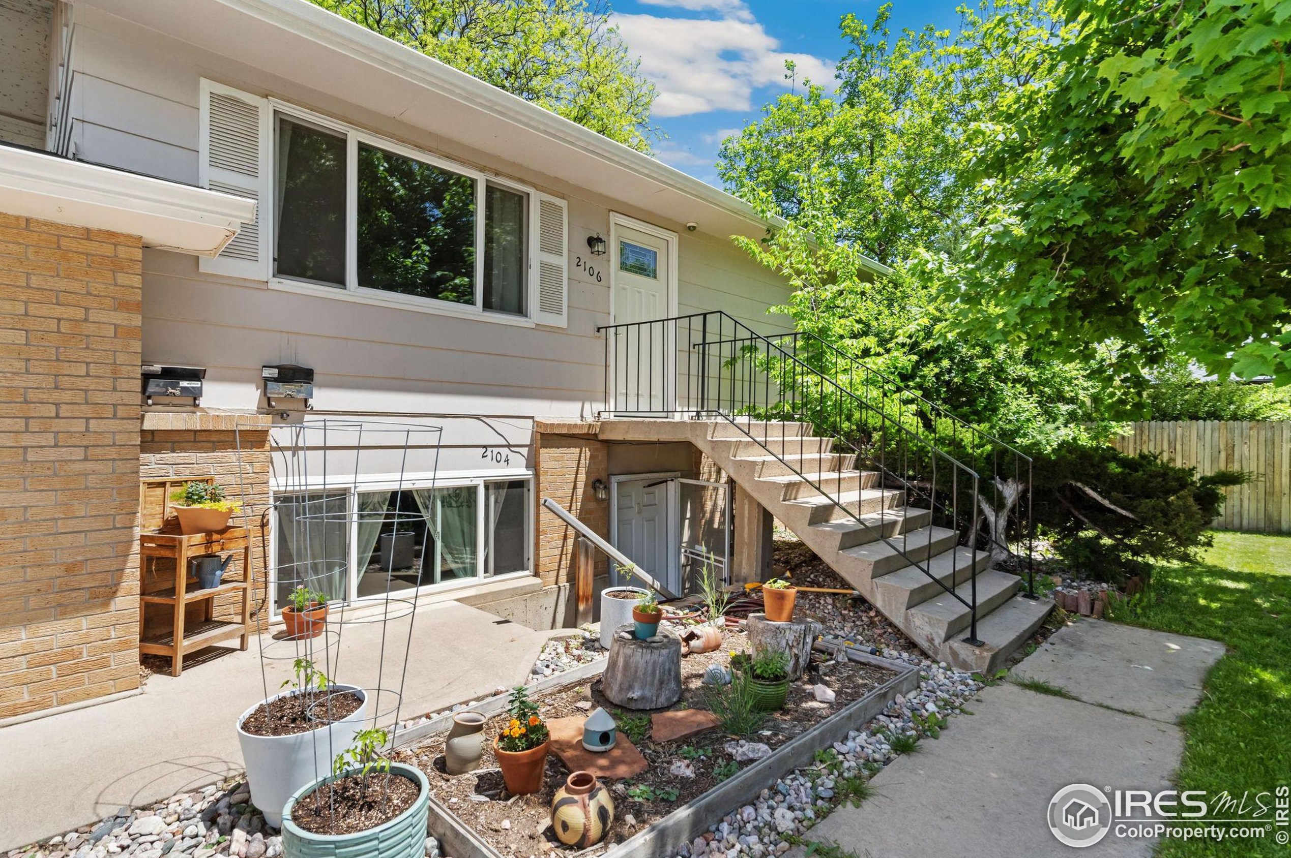2104 Applewood Rd, Fort Collins, CO 80521-4201