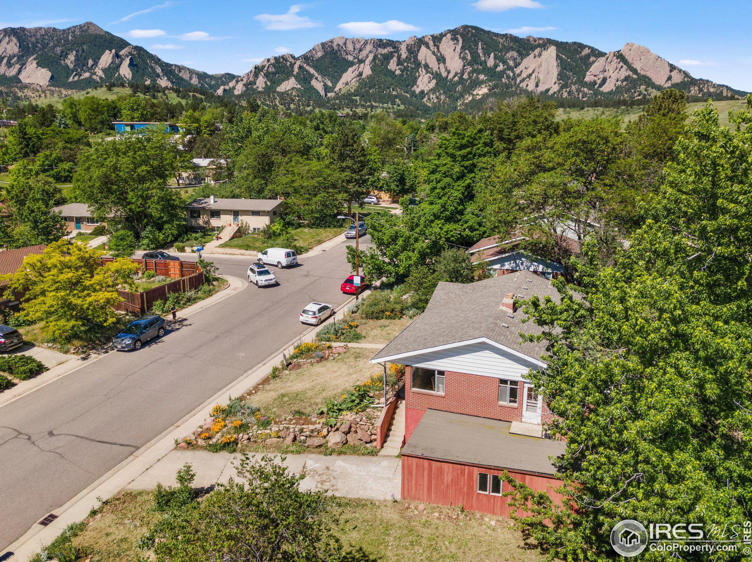 2705 Dartmouth Ave, Boulder, CO 80305-5217