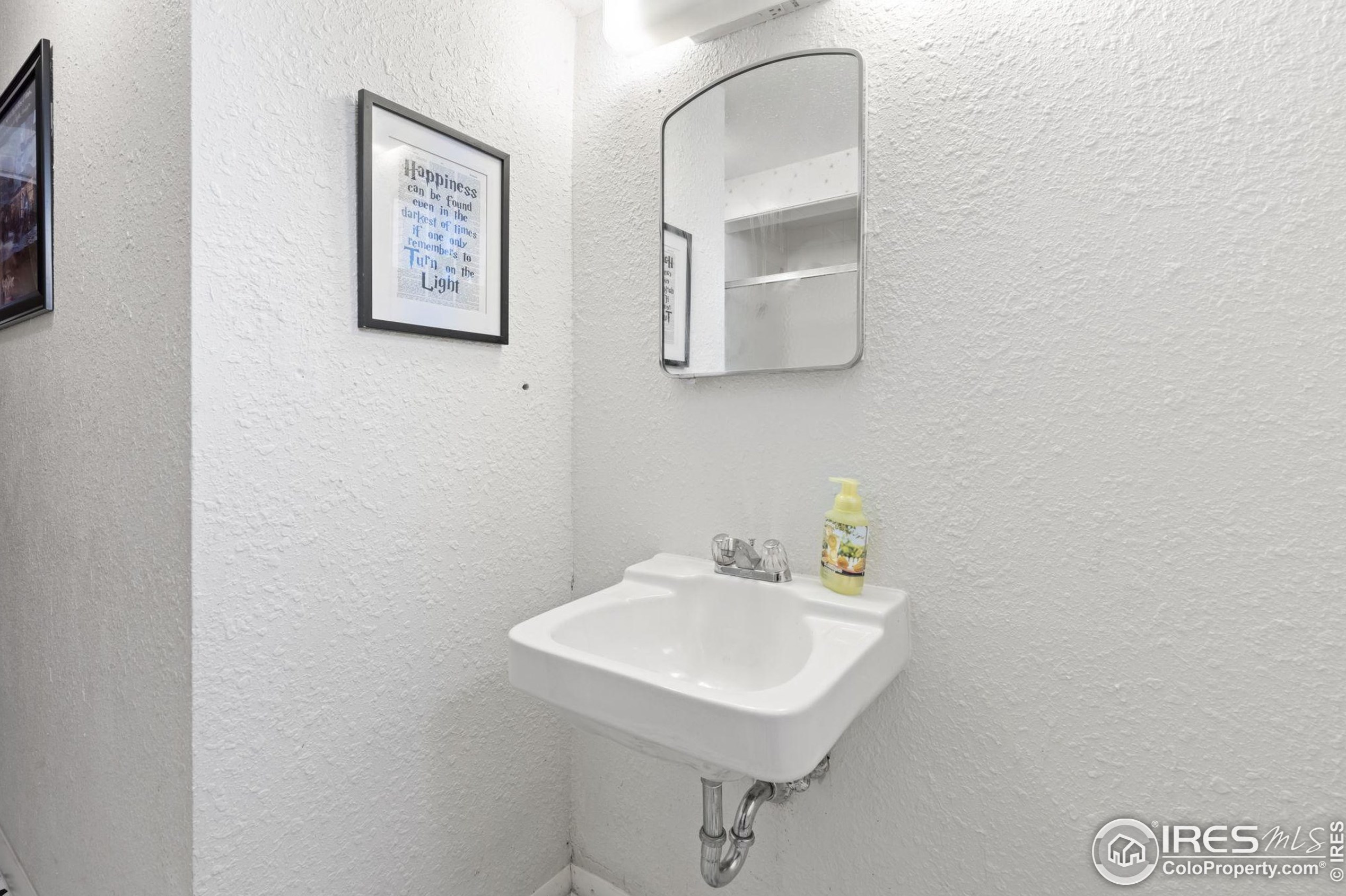 2101 14 St Rd, Greeley CO 80634-2400 exterior