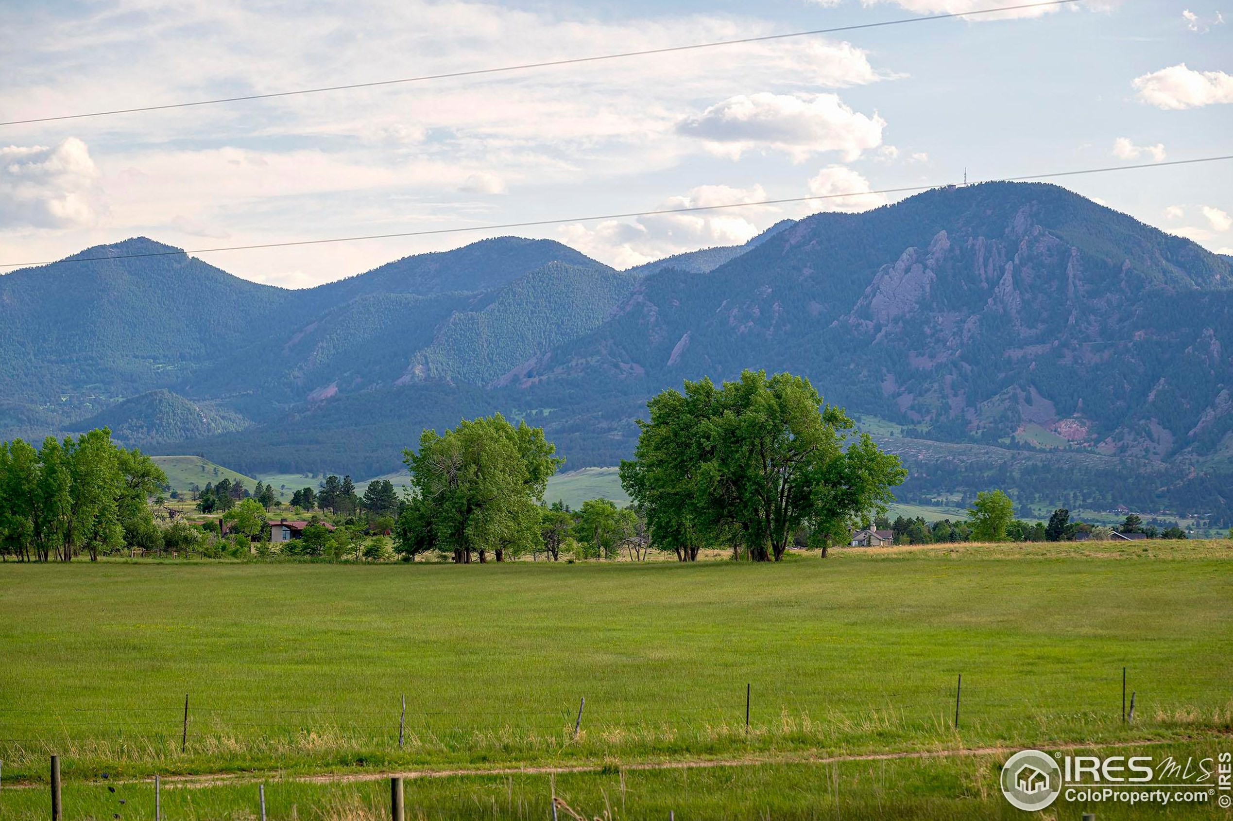 772 Cherryvale Rd, Boulder CO 80303-9707 exterior