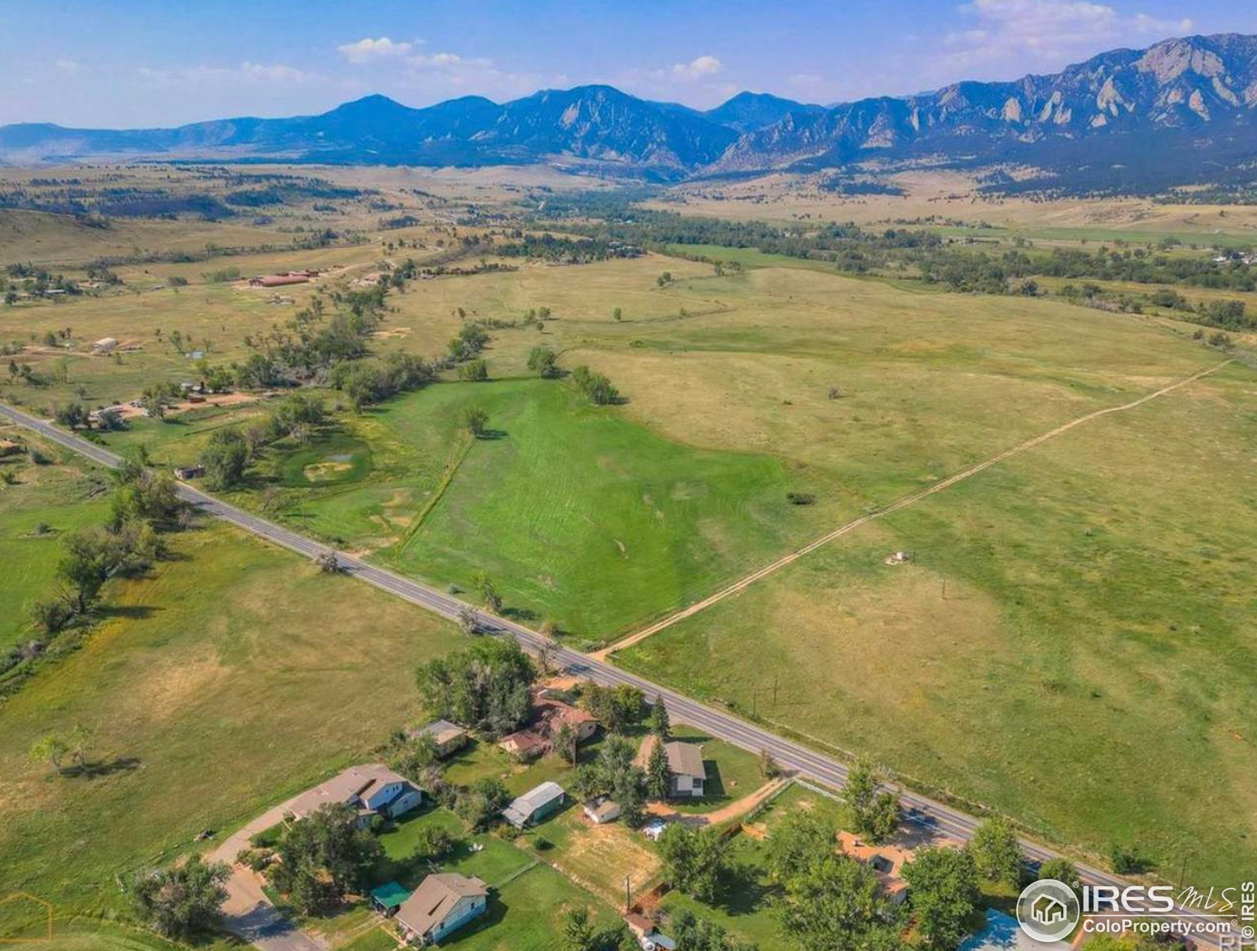 772 Cherryvale Rd, Boulder CO  80303-9707 exterior