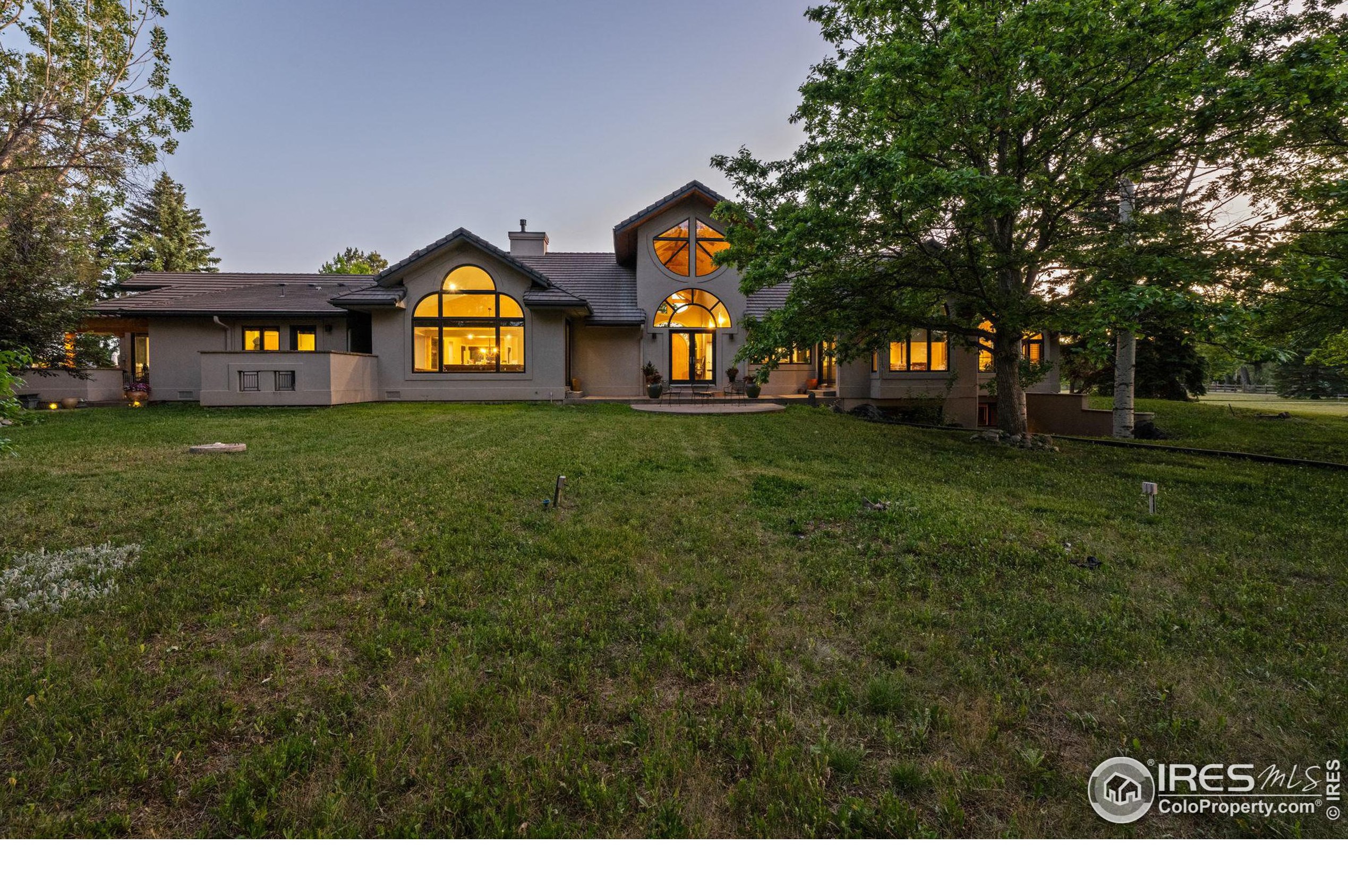 2300 Willow Crk Dr, Boulder CO  80301-5027 exterior