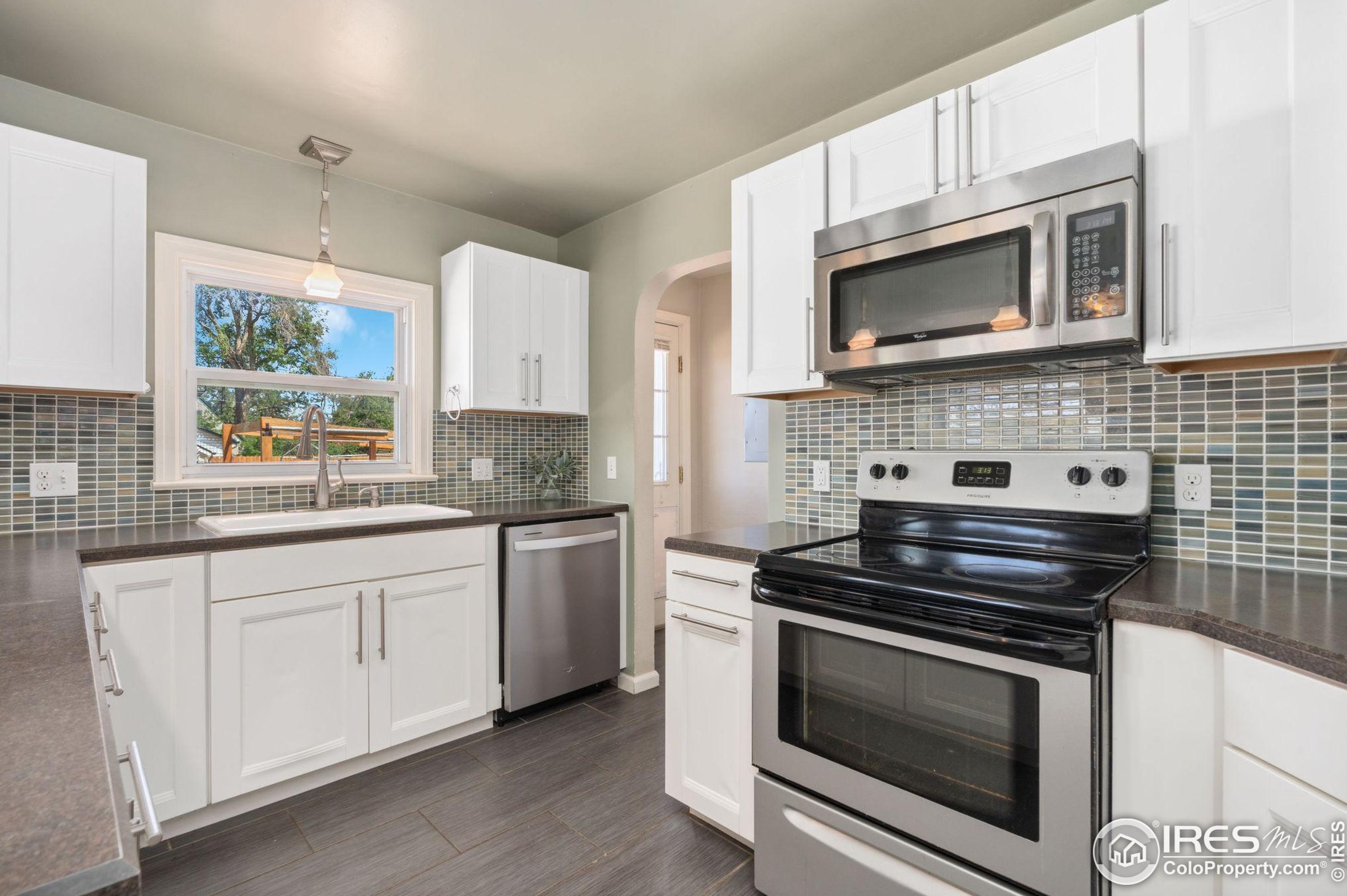 1614 16th St, Greeley CO 80631-6239 exterior