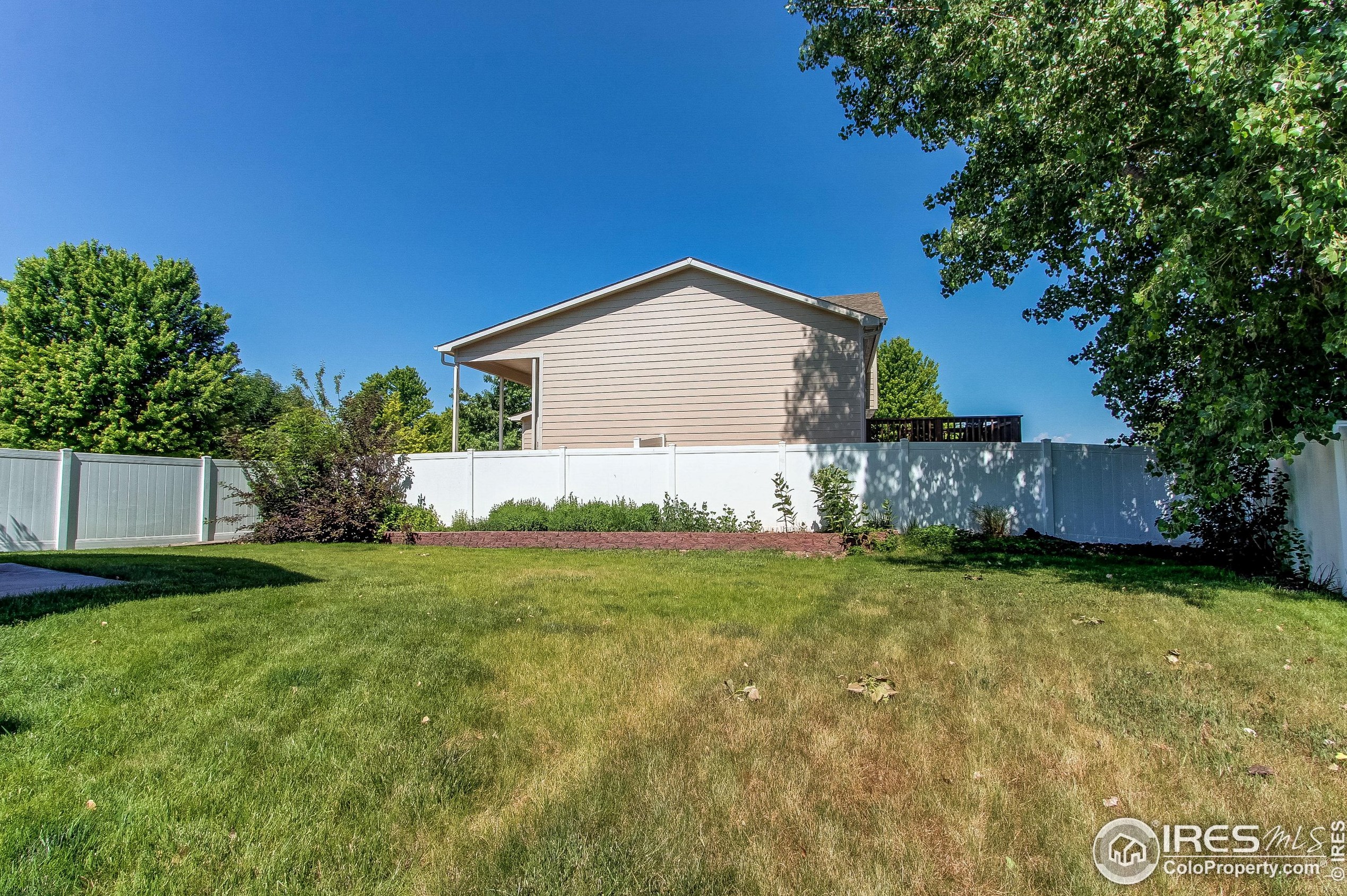 2155 Blue Duck Ct, Loveland CO 80537-6592 exterior