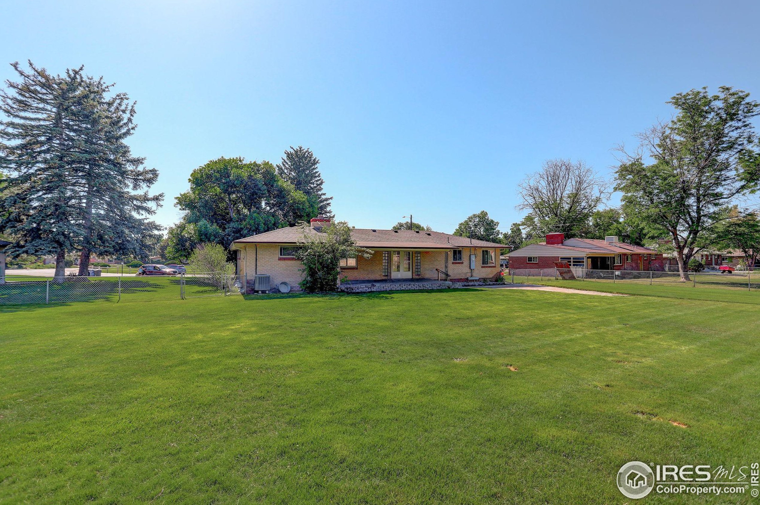 5423 Fld Ct, Arvada CO  80005-4350 exterior