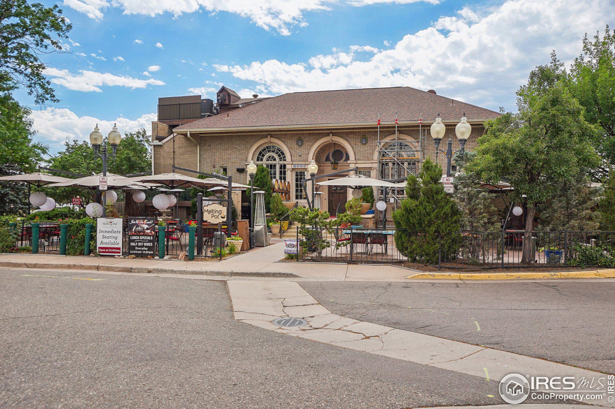 5710 Hickory St, Littleton CO 80120-2217 exterior