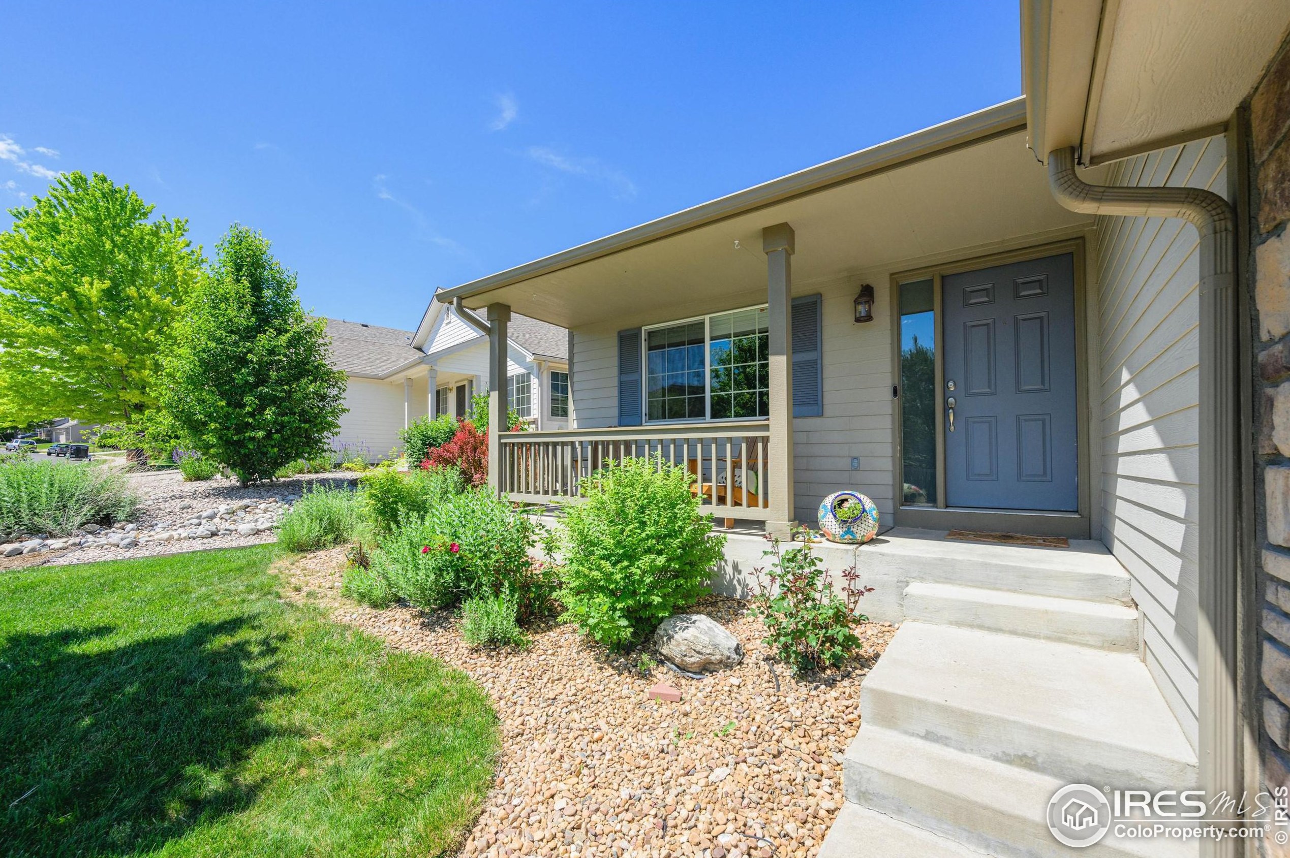 456 Peyton Dr, Fort Collins, CO 80525-8259