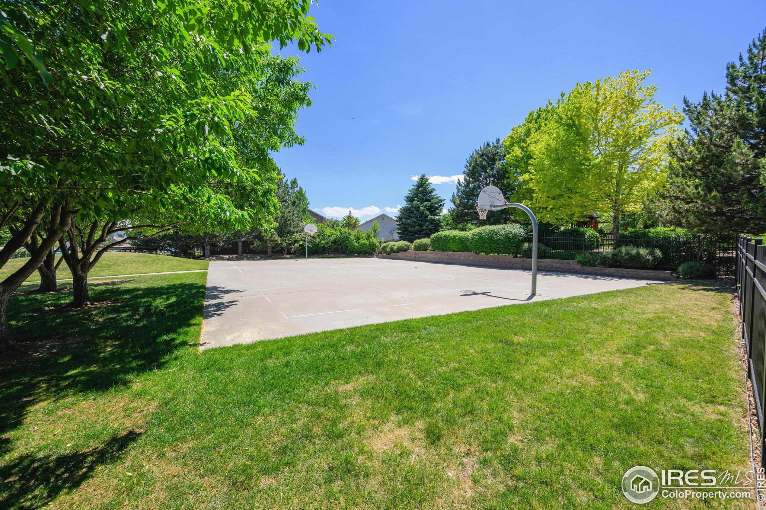 456 Peyton Dr, Fort Collins CO  80525-8259 exterior