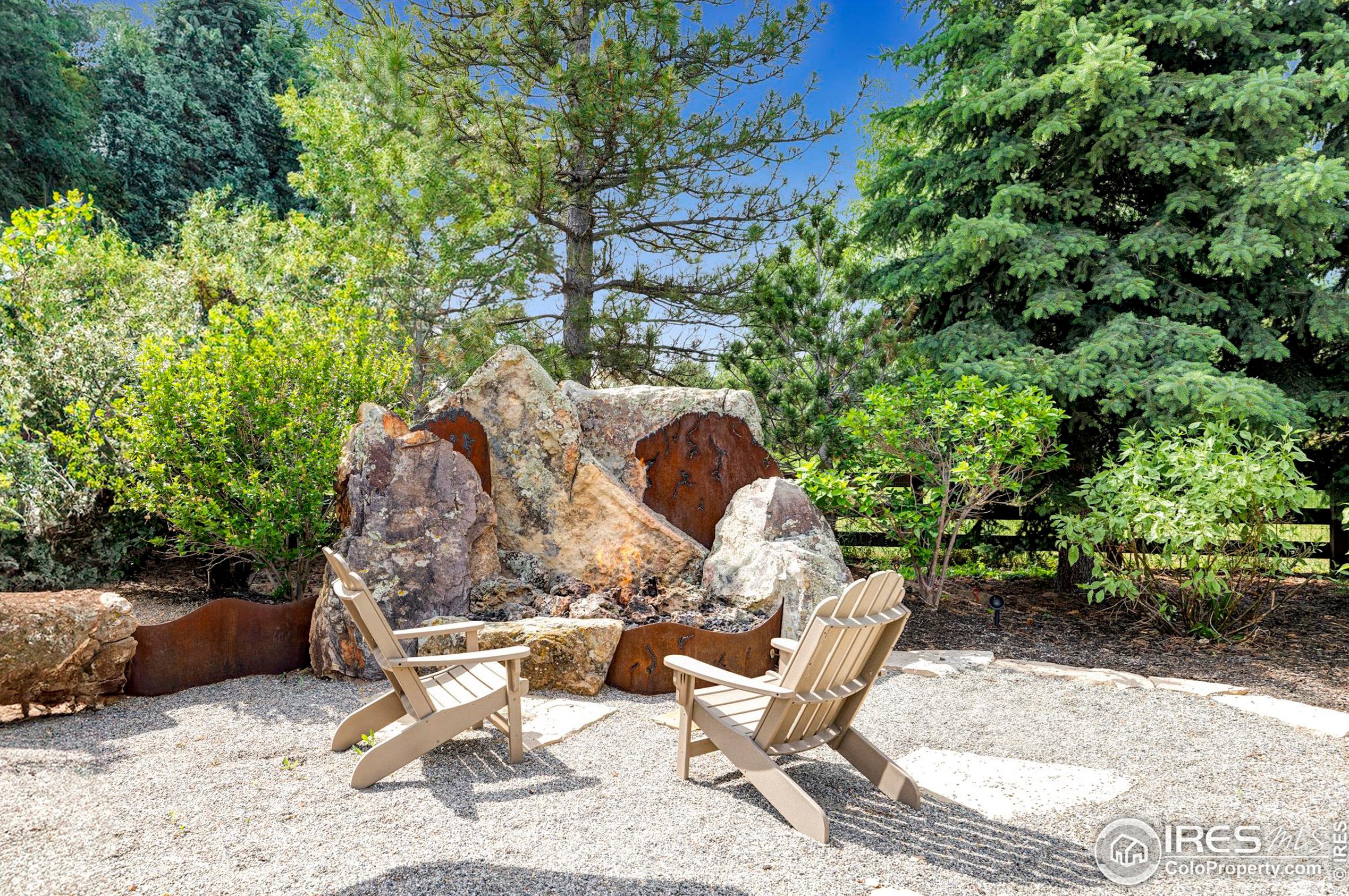 1332 White Hawk Rnch Dr, Boulder CO  80303-1670 exterior