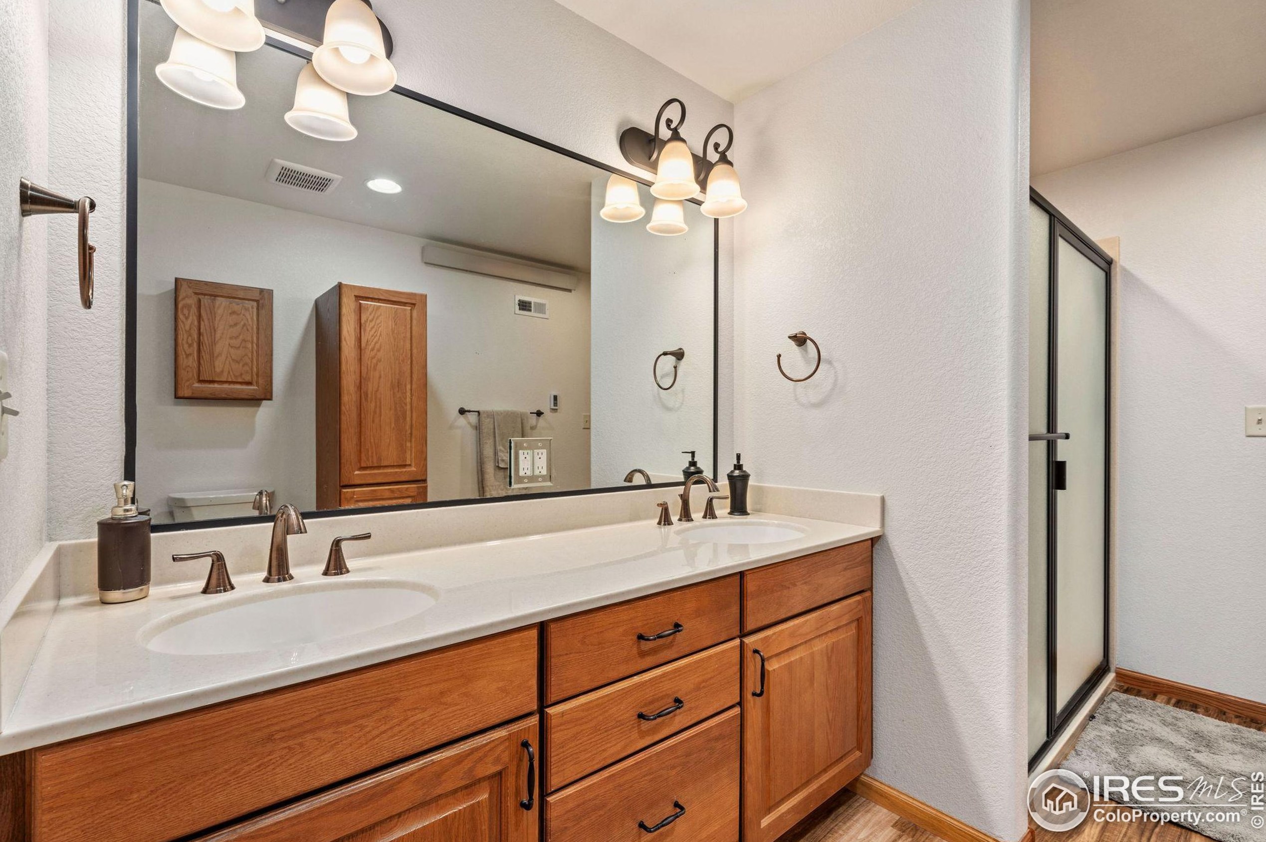1037 Hinsdale Dr, Fort Collins CO  80526-3916 exterior