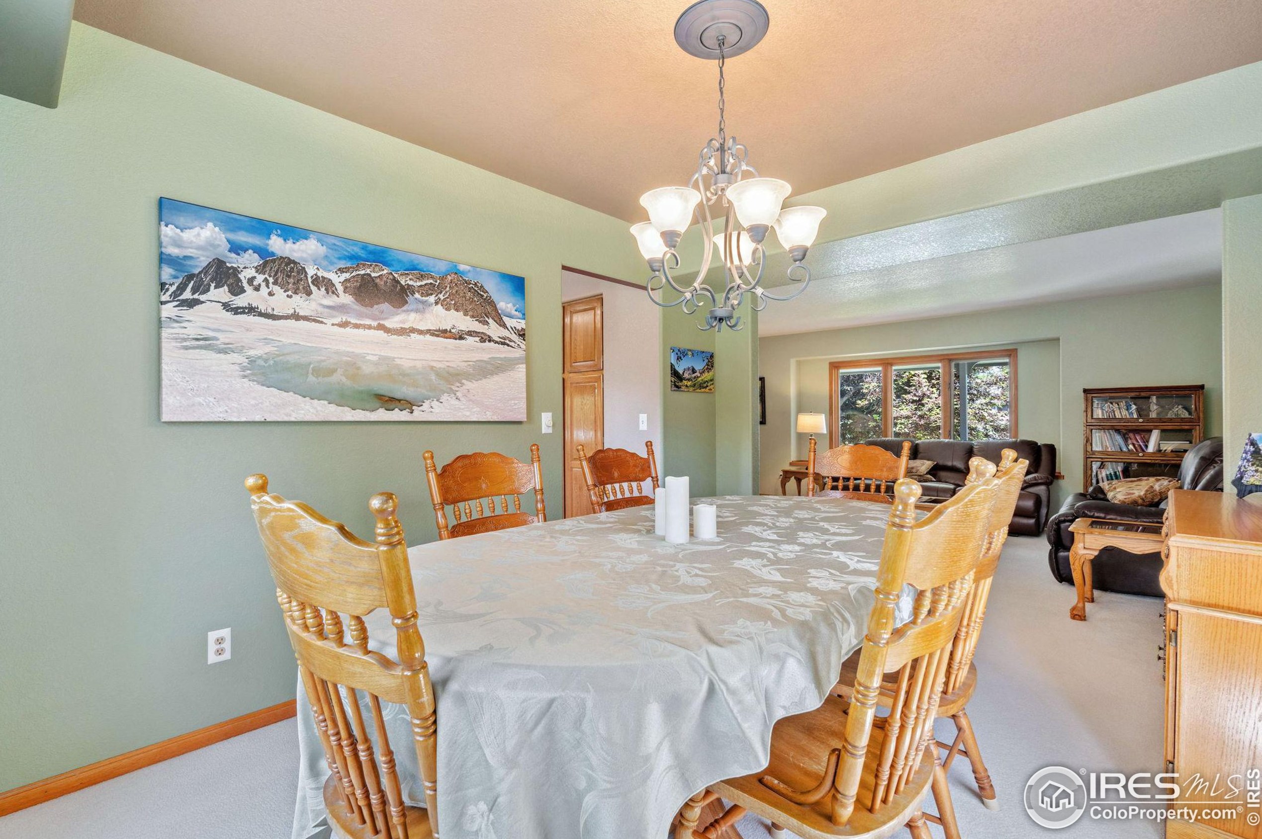 1037 Hinsdale Dr, Fort Collins CO  80526-3916 exterior