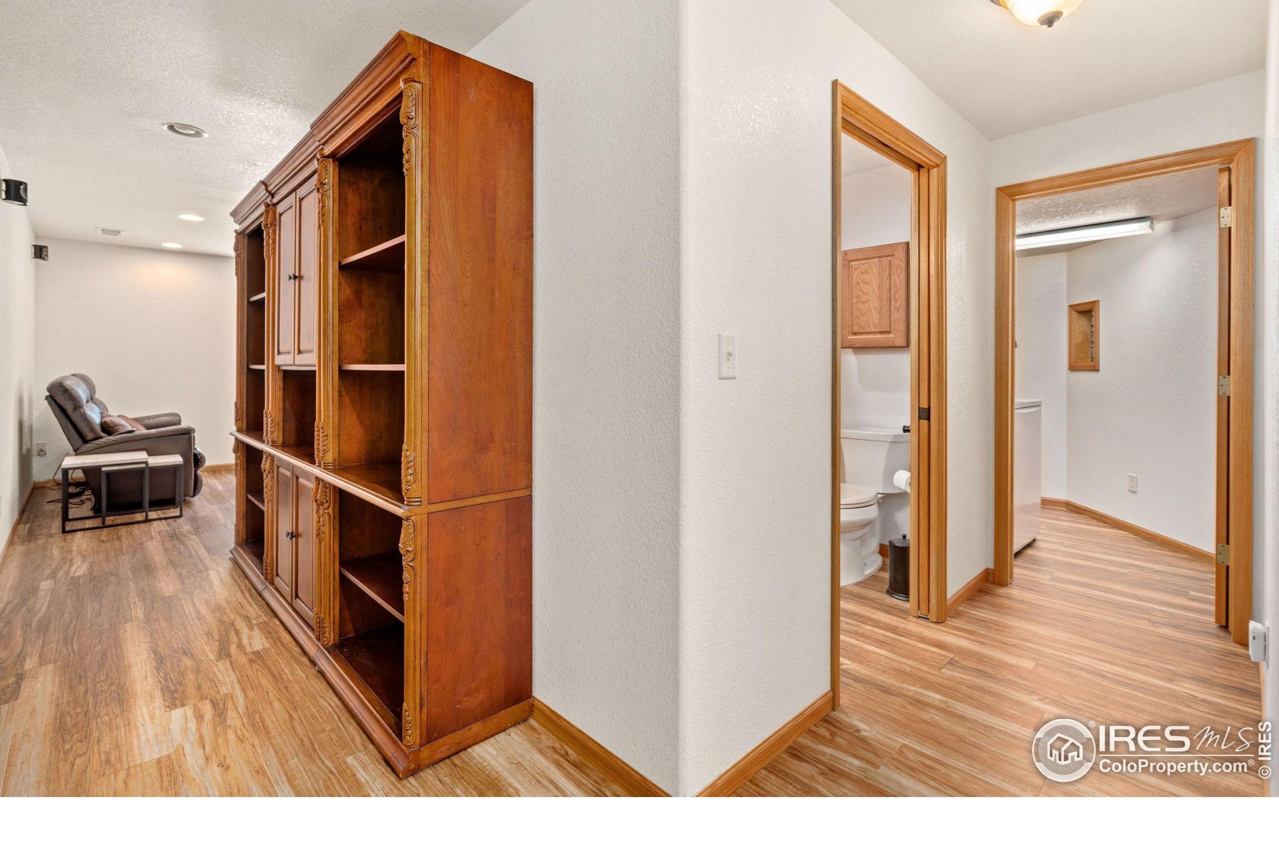 1037 Hinsdale Dr, Fort Collins CO  80526-3916 exterior