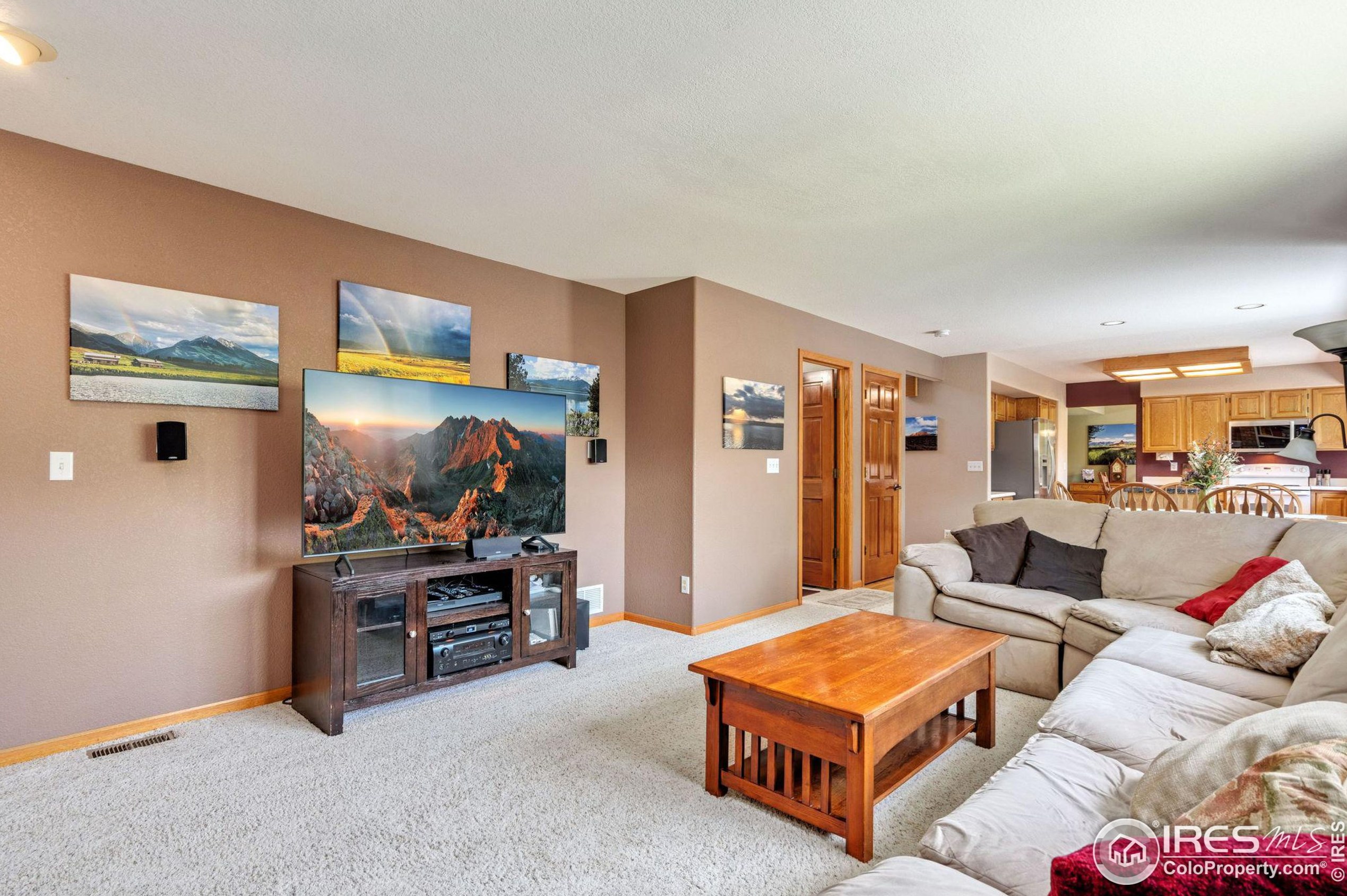 1037 Hinsdale Dr, Fort Collins CO  80526-3916 exterior