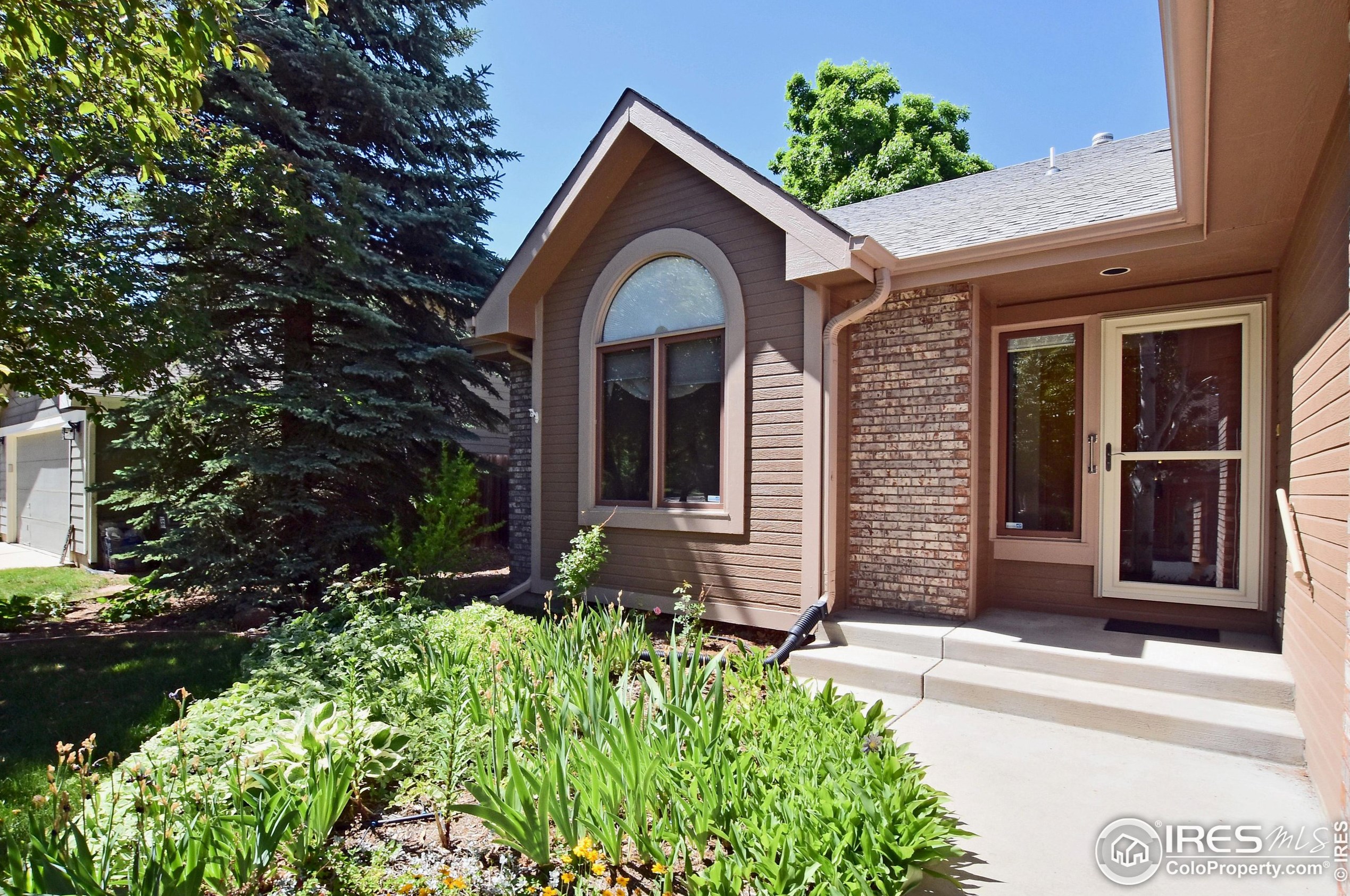 2842 Mckeag Dr, Fort Collins, CO 80526-6204