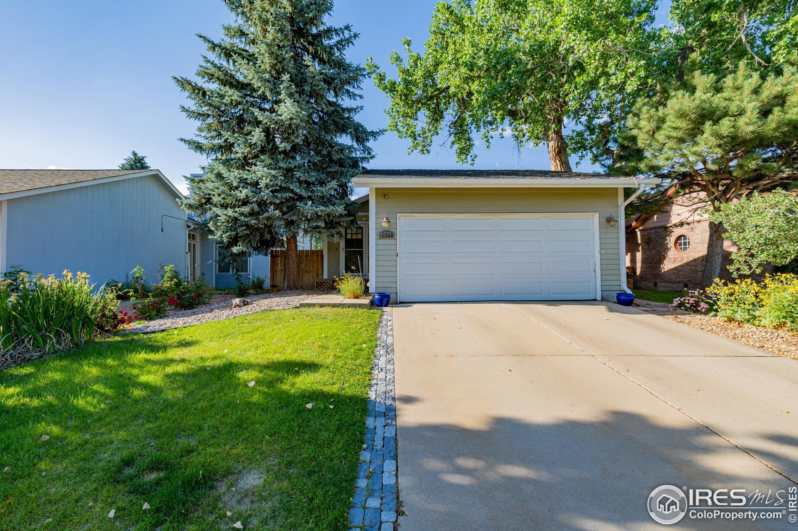 2844 Troxell Ave, Longmont, CO 80503-7006