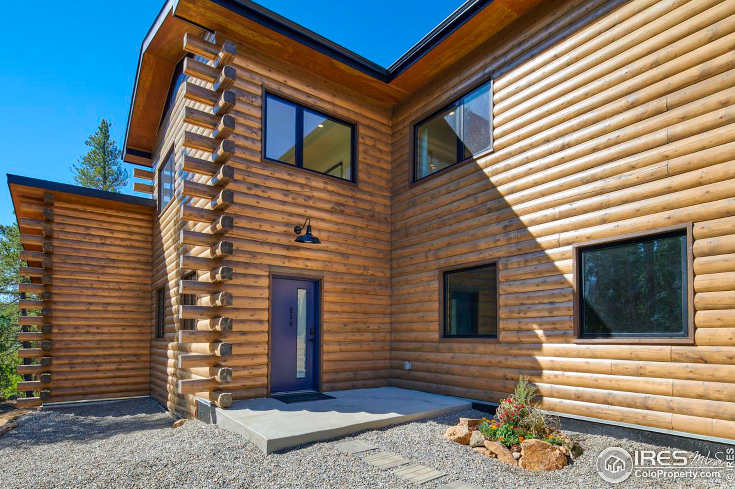 280 Dory Lakes Dr, Arvada, CO 80422