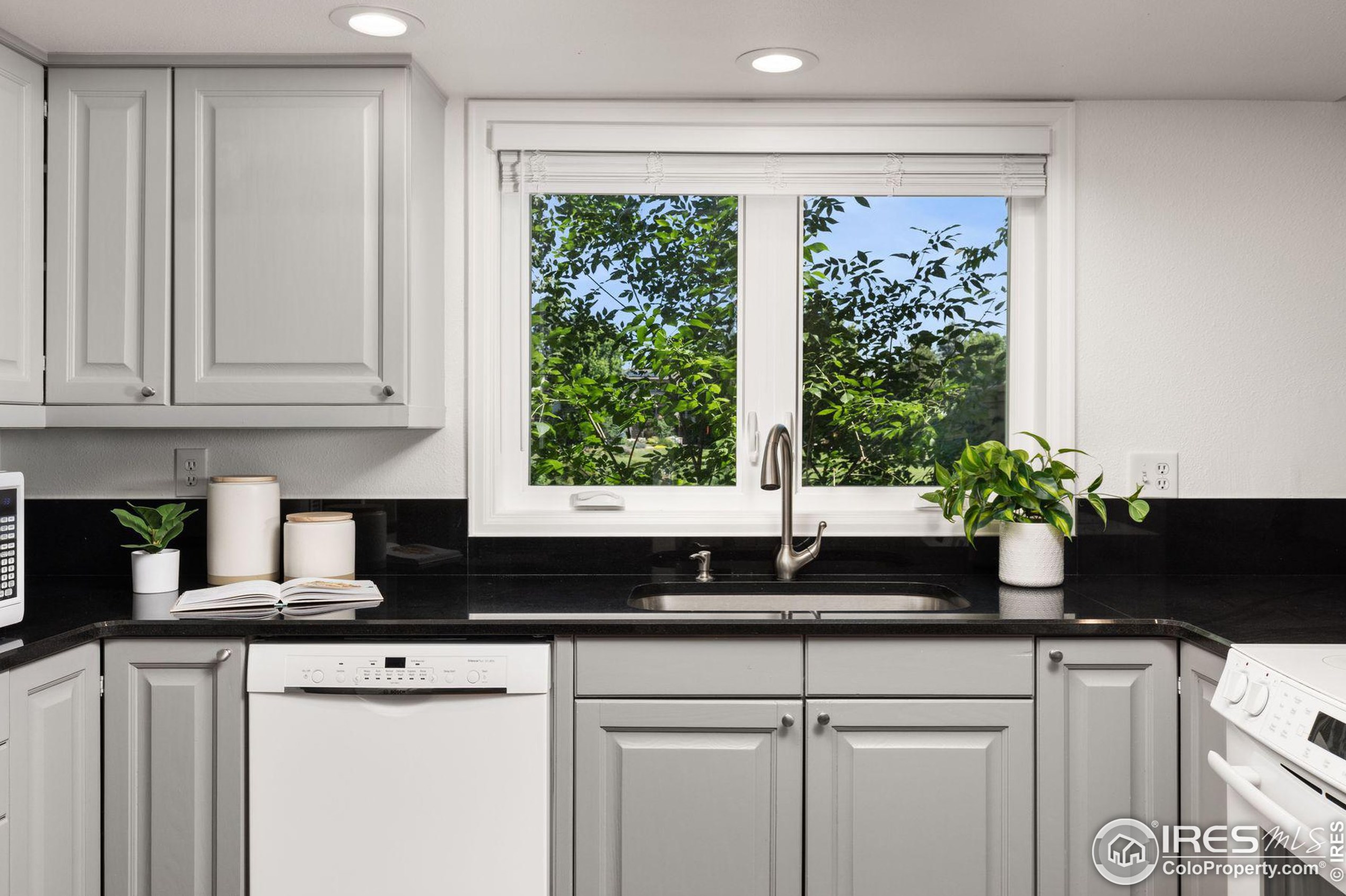 2471 Norwood Ave, Boulder CO 80304-1217 exterior