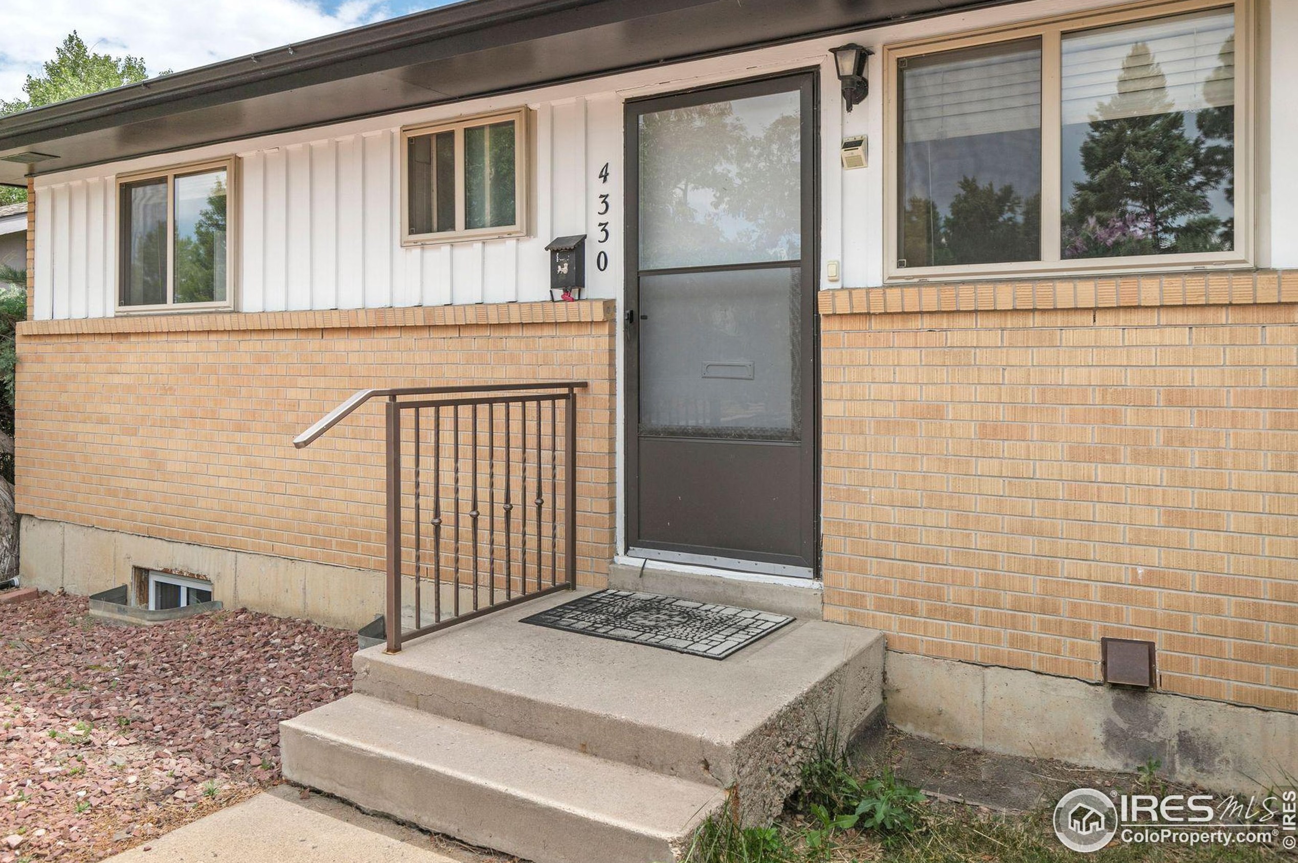 4330 Darley Ave, Boulder CO  80305-6028 exterior