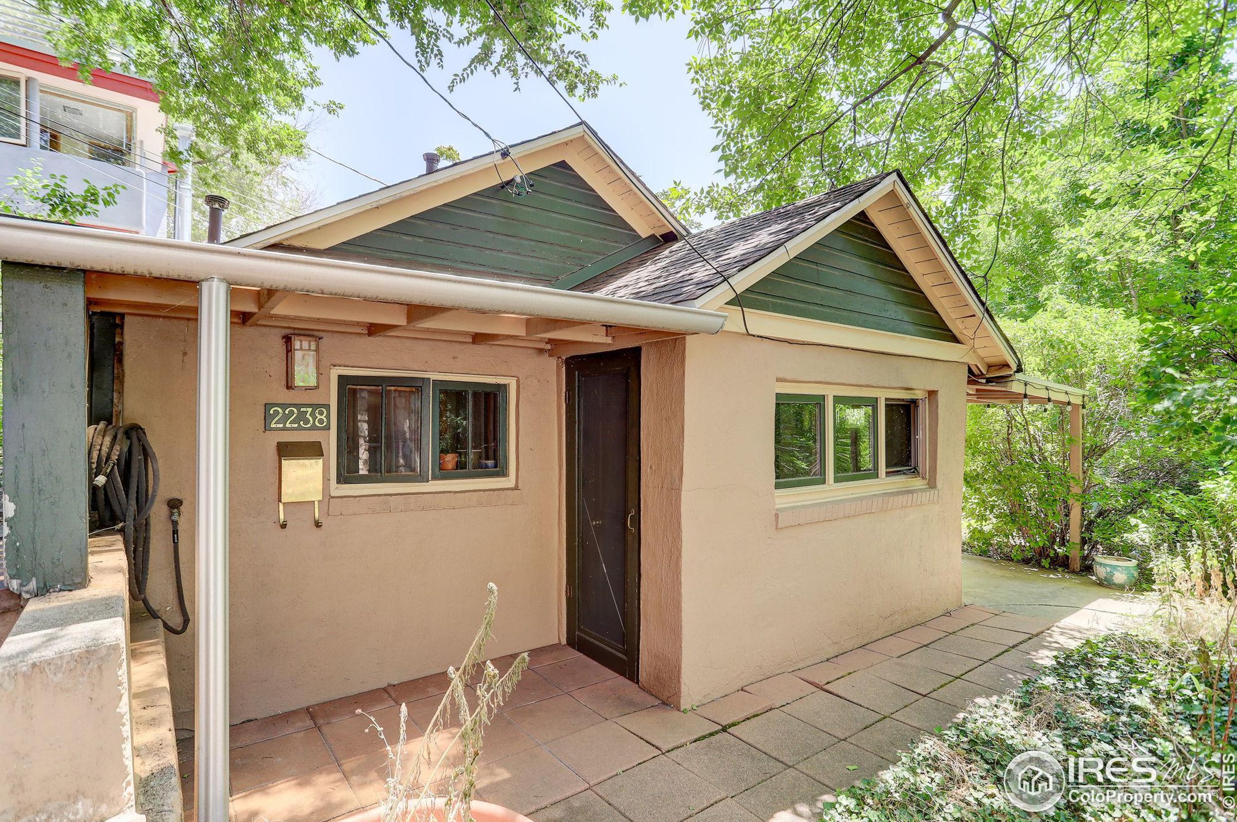2238 15th St, Boulder, CO 80302-4352