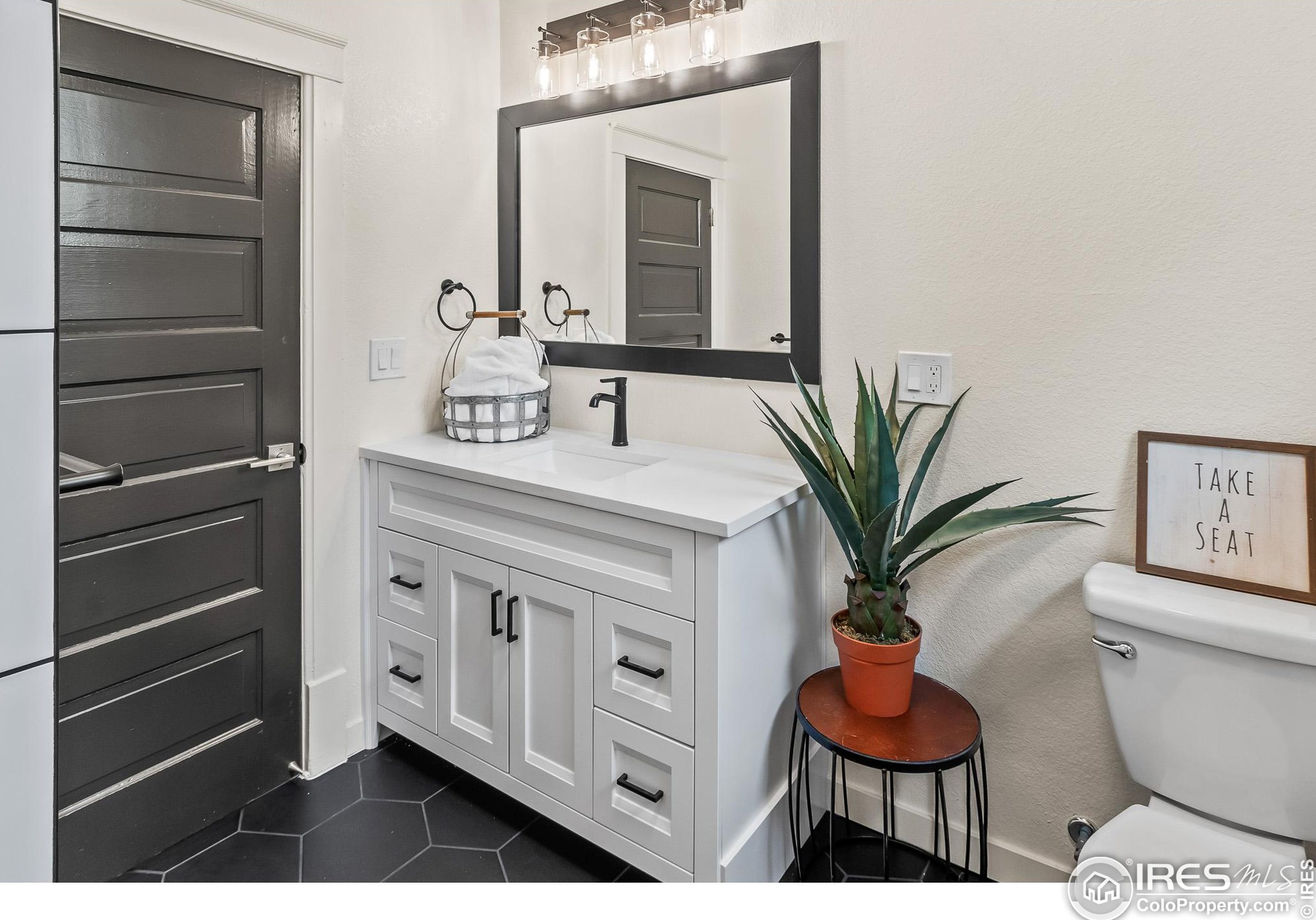 1410 12th St, Greeley CO  80631-3750 exterior