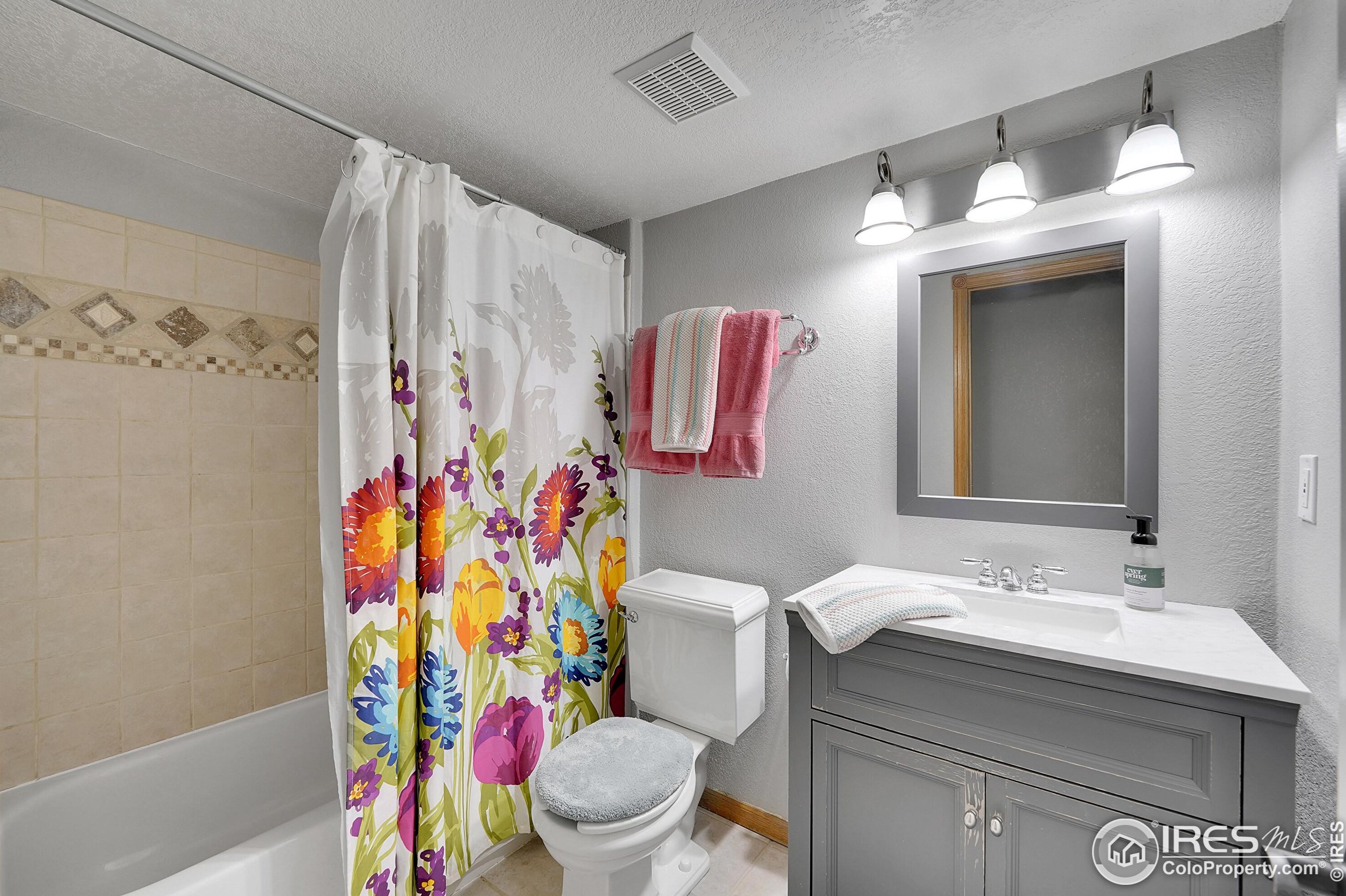 2247 Woody Creek Cir, Loveland CO  80538-5333 exterior