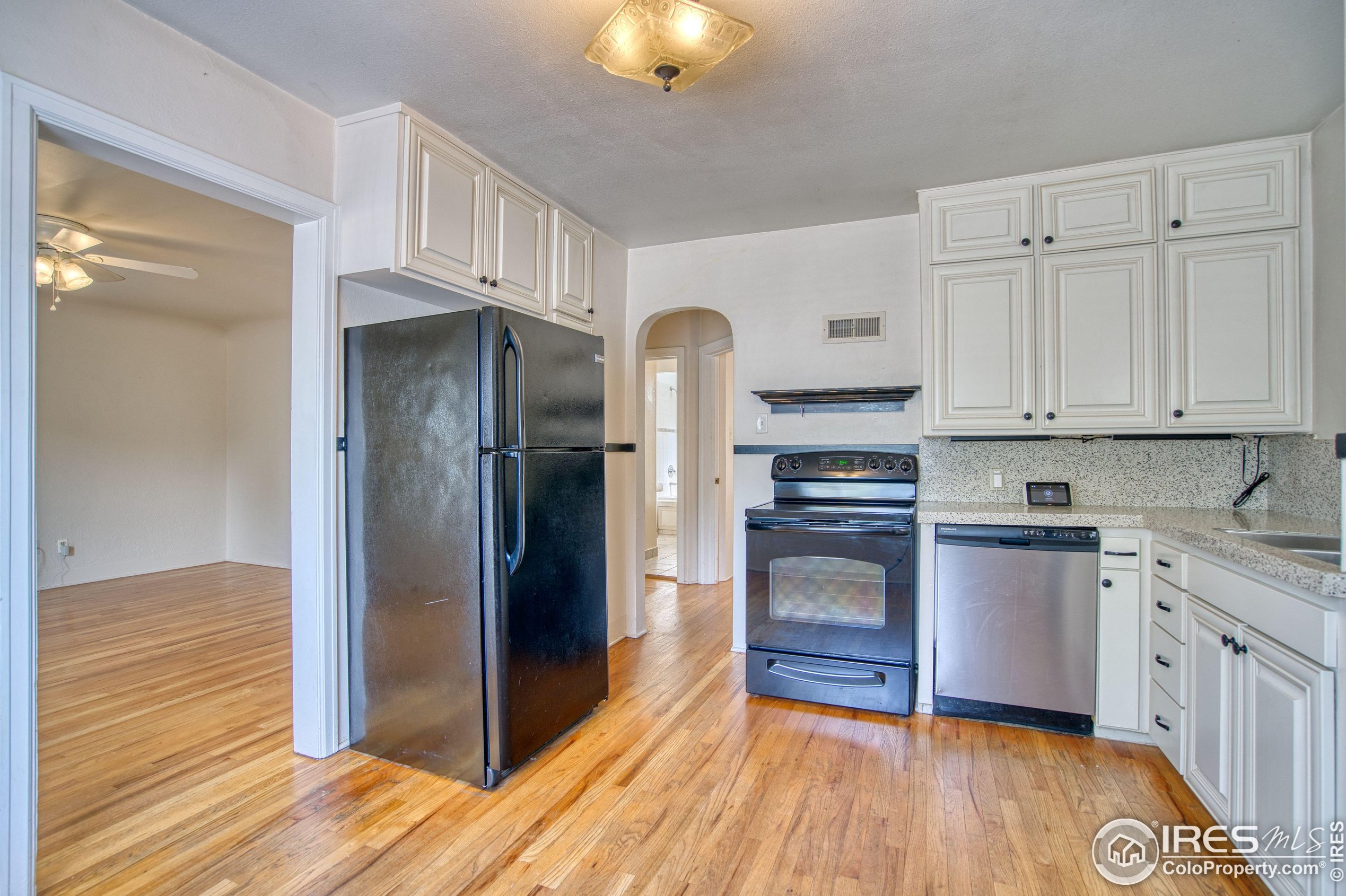 1325 16th St, Greeley CO 80631-6229 exterior