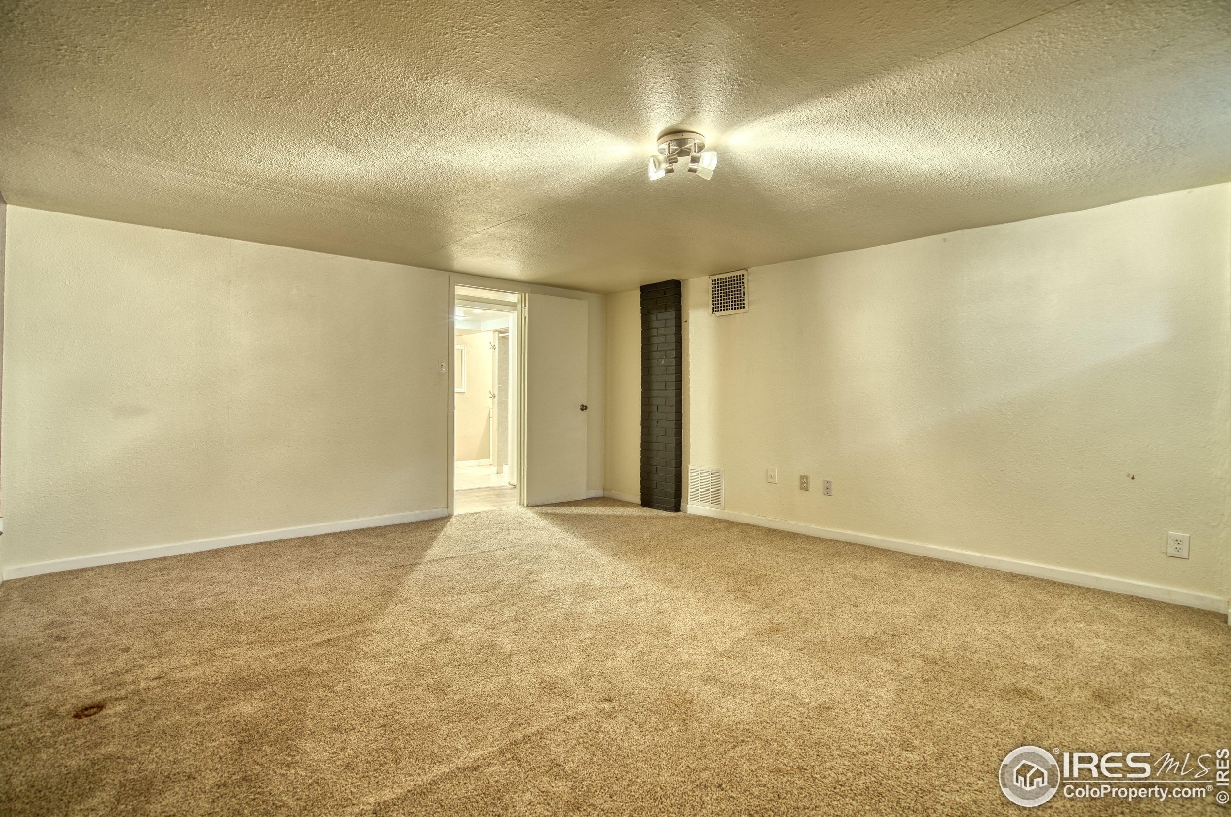 1325 16th St, Greeley CO 80631-6229 exterior