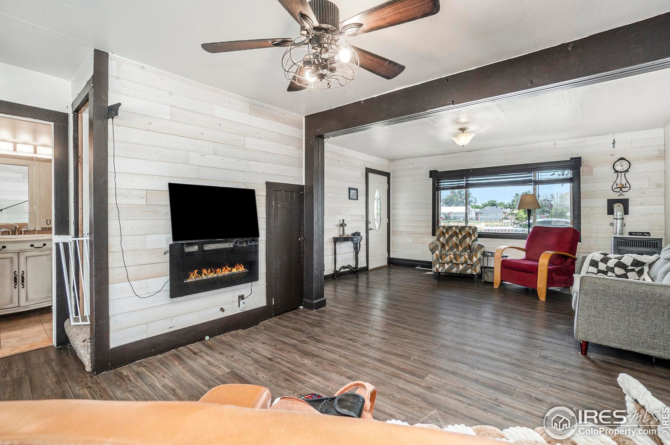 691 1st St, Nunn, CO 80648