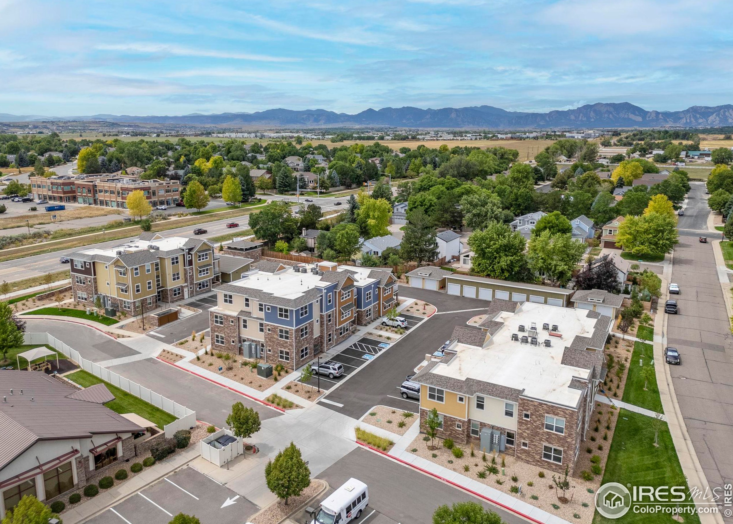 310 Cherrywood Dr, Lafayette CO 80026-2751 exterior