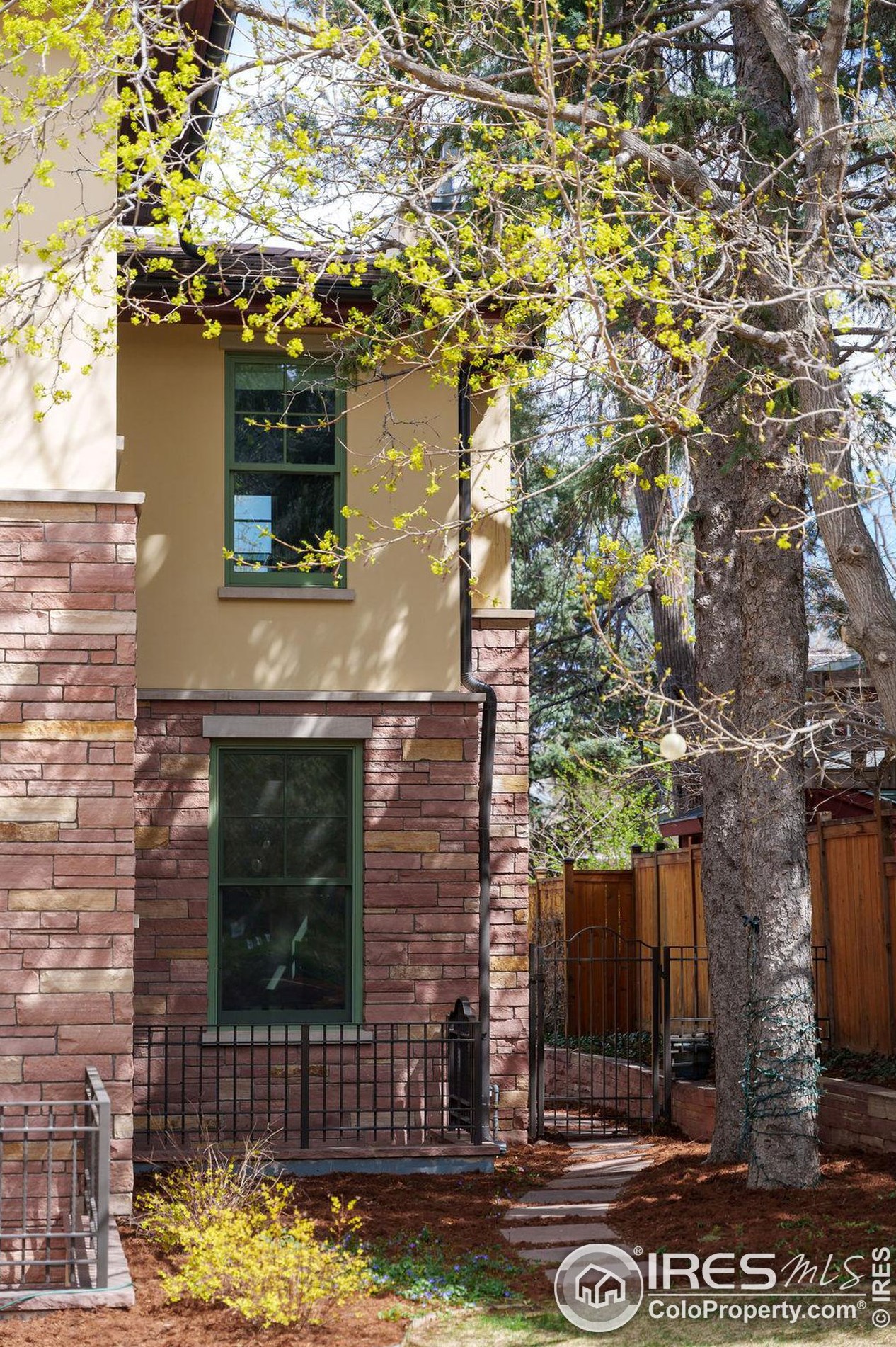 820 8 St, Boulder CO  80302-7408 exterior