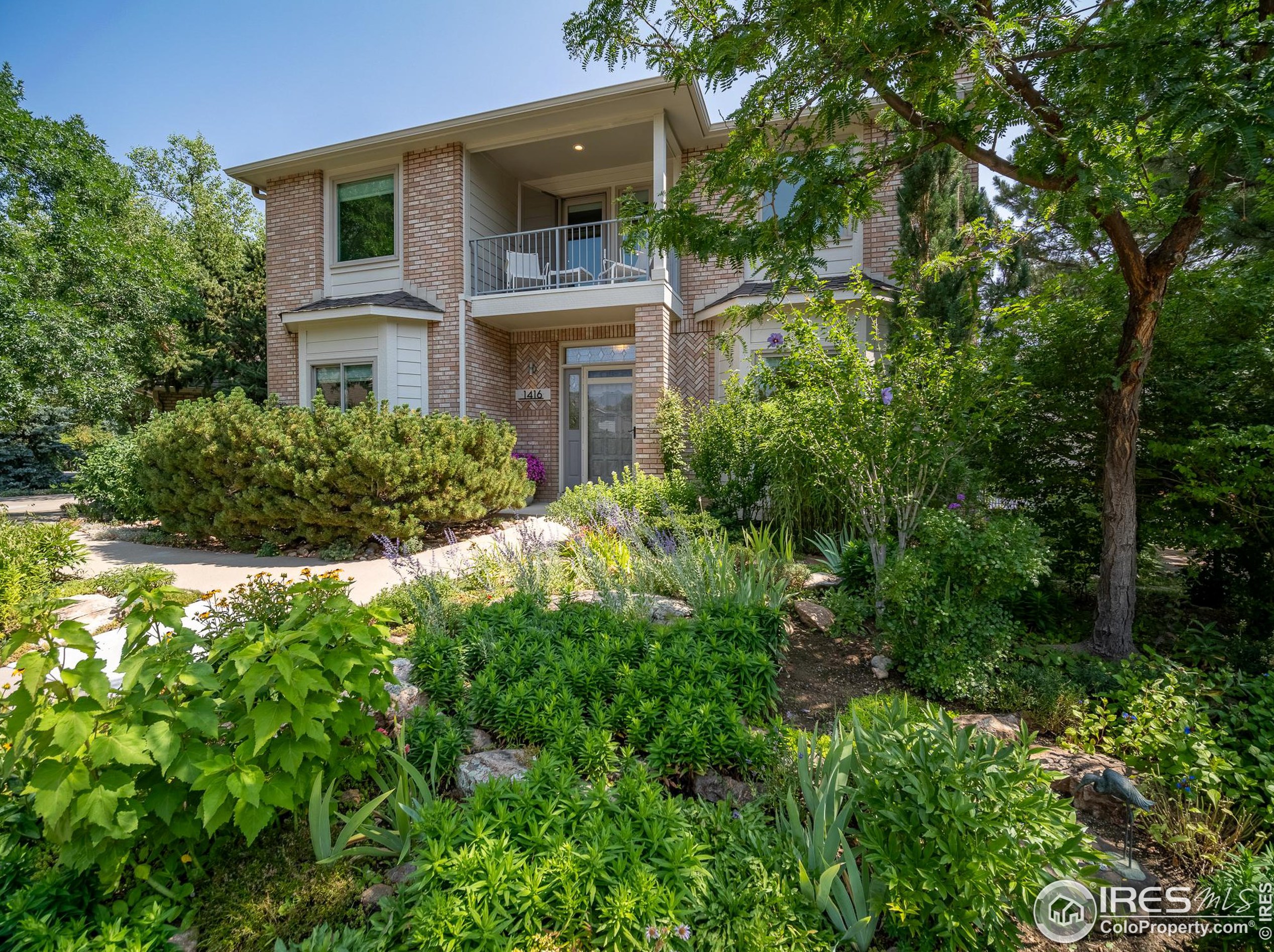 1416 Lodge Ln, Boulder, CO 80303-8103