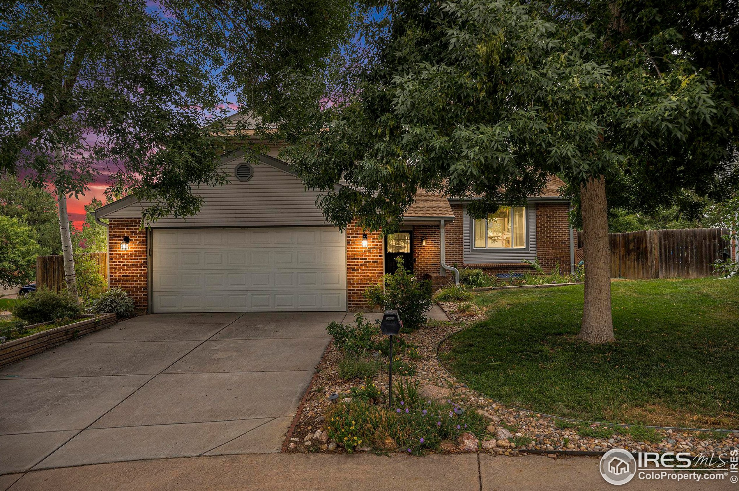 17656 E Progress Dr, Aurora, CO 80015