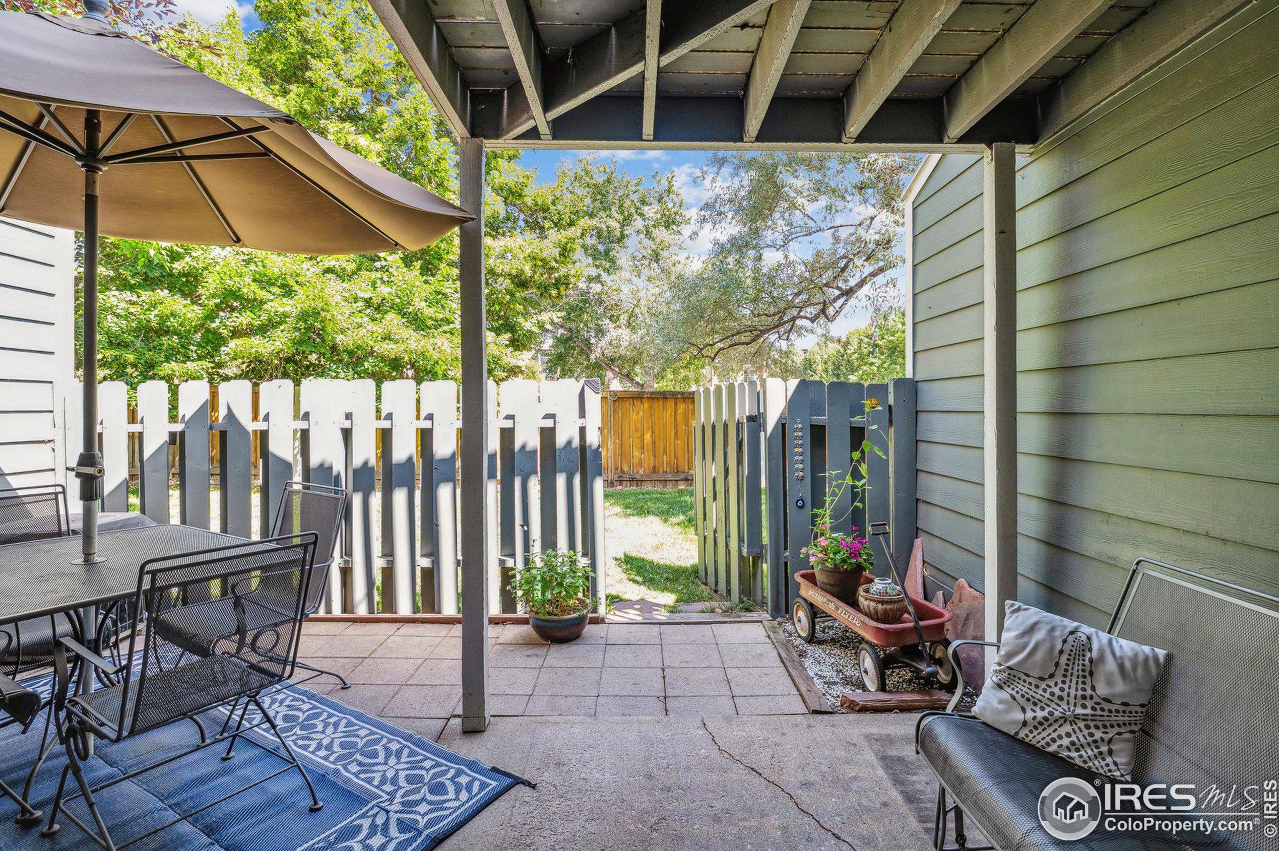 2950 Glenwood Dr, Boulder CO 80301-1306 exterior