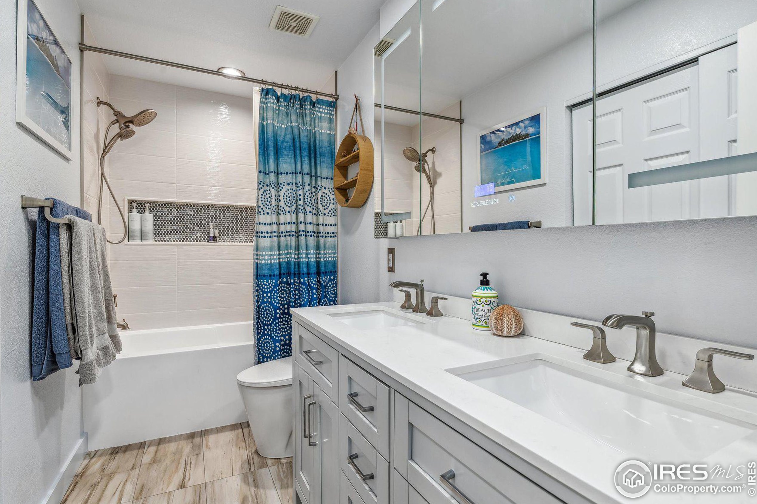 2950 Glenwood Dr, Boulder CO 80301-1306 exterior