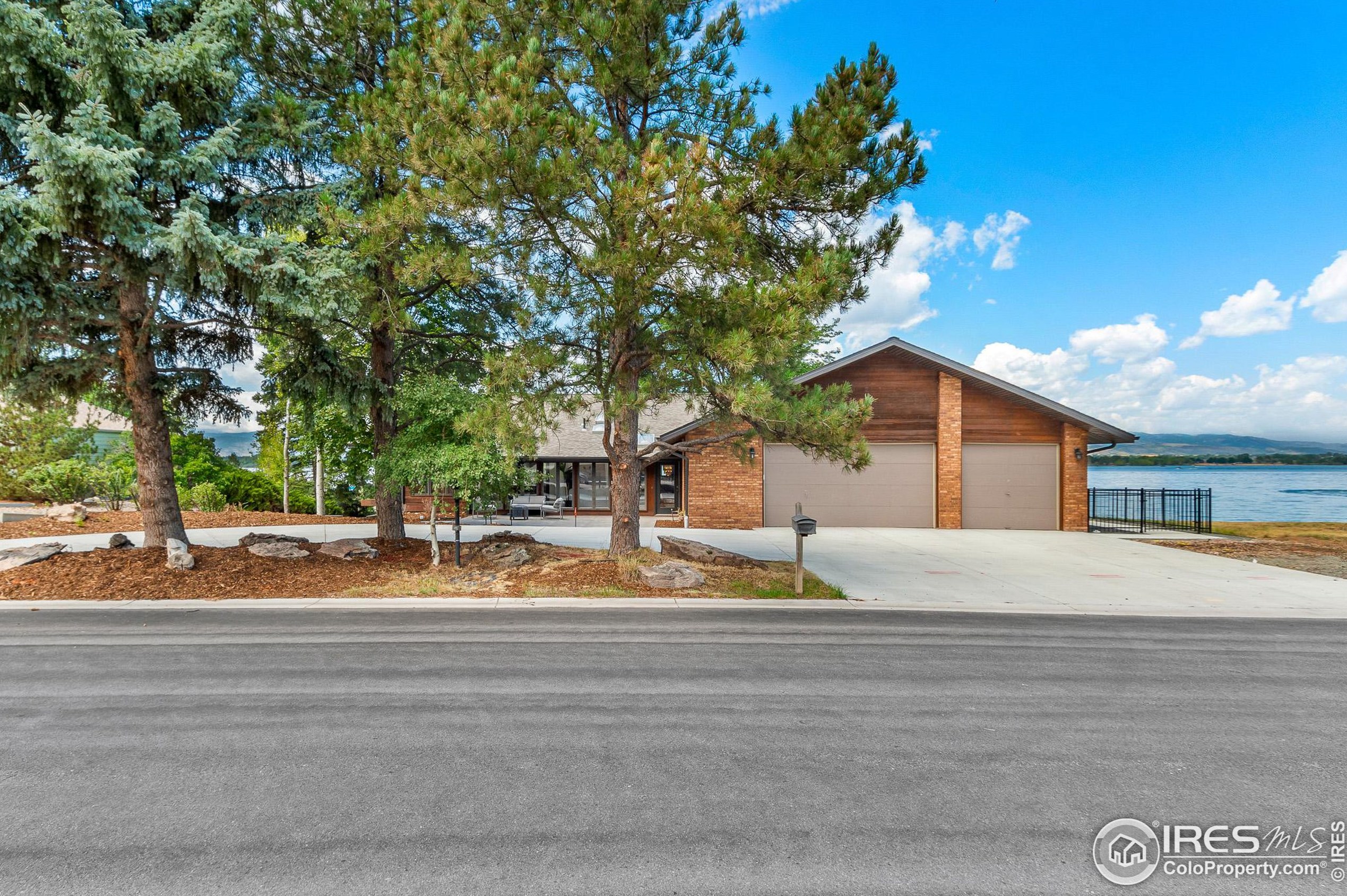 2809 Valley Oak Dr, Loveland, CO 80538-8998