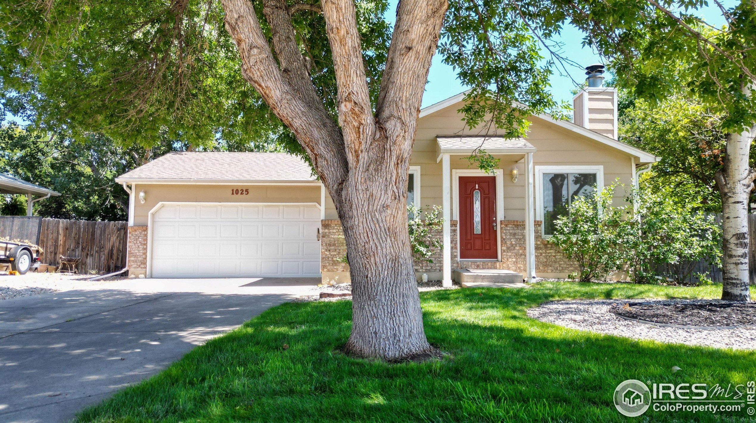 1025 Larch Dr, Fort Collins, CO 80550