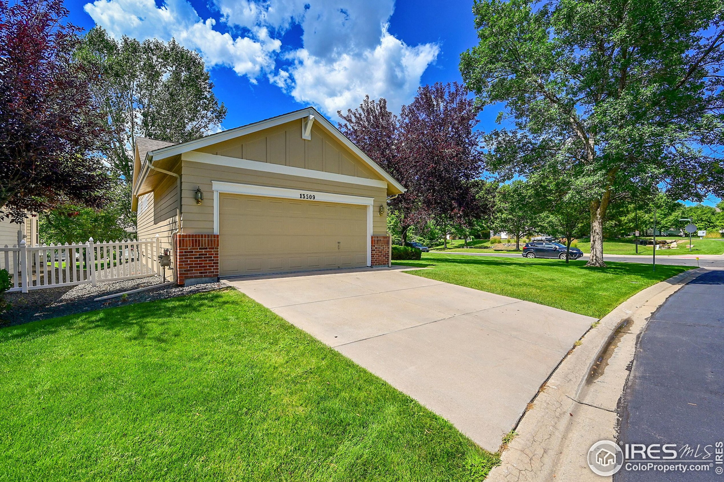 13509 W 62nd Dr, Arvada, CO 80004