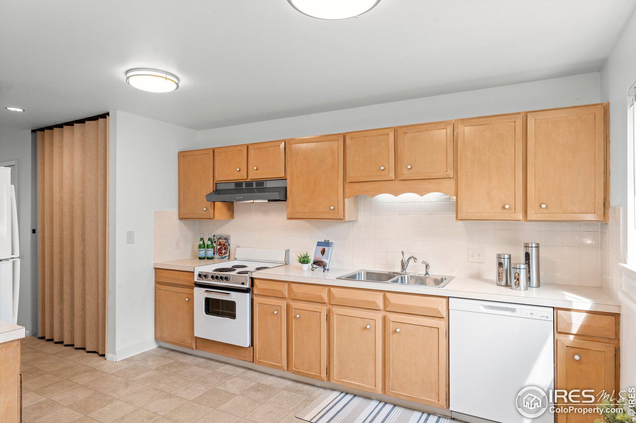 1419 Bradley Dr, Boulder CO 80305-7370 exterior