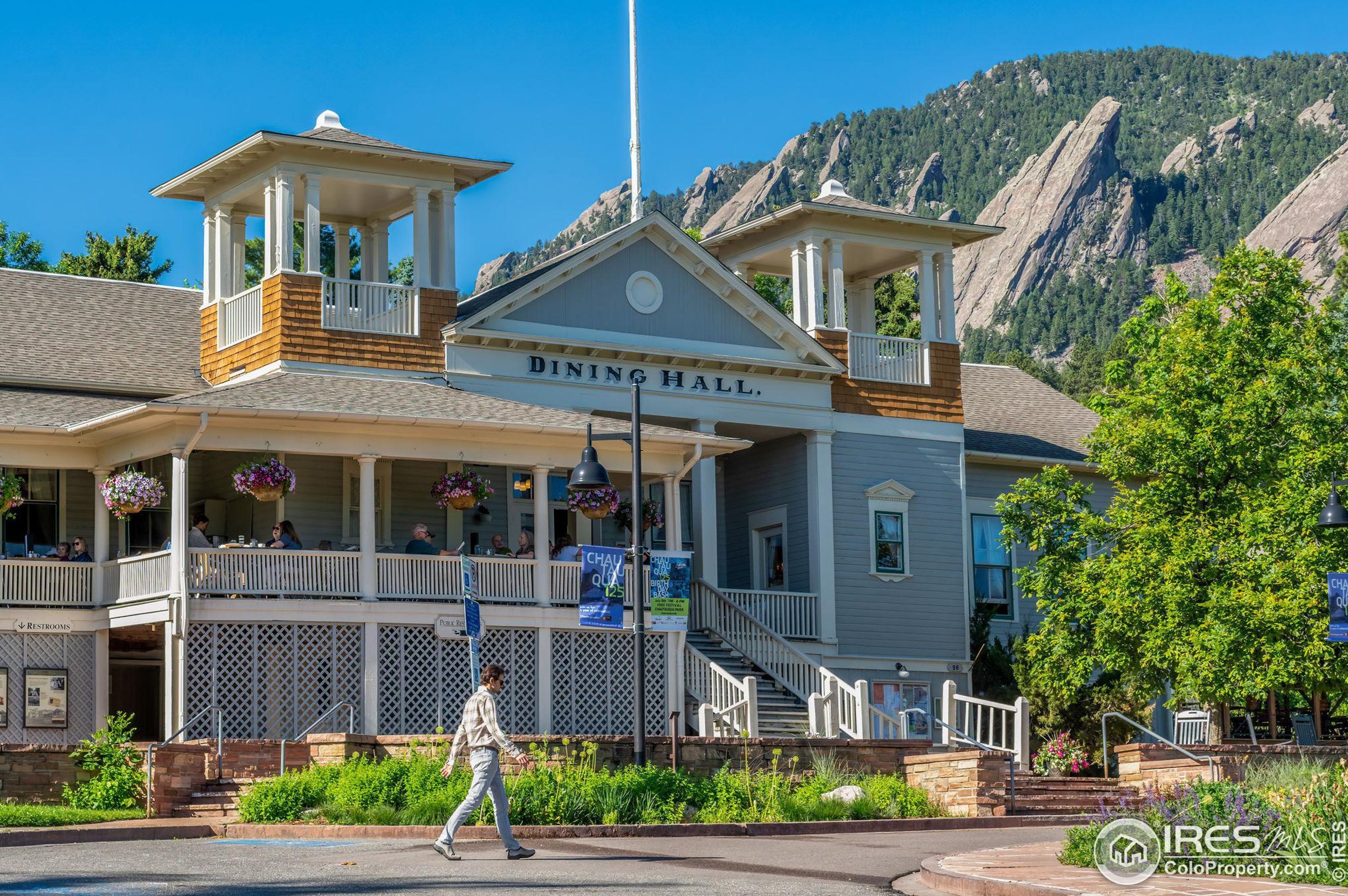 2275 Bluebell Ave, Boulder CO 80302-8029 exterior