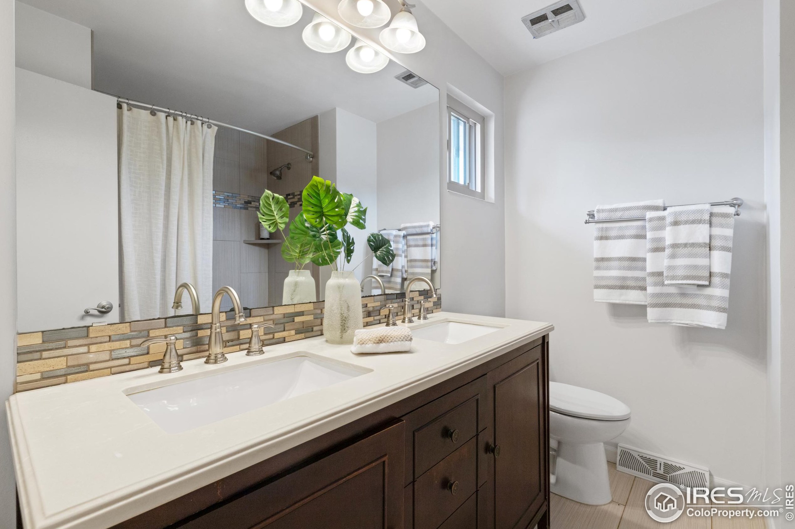 12224 68th Pl, Arvada CO  80004-2321 exterior